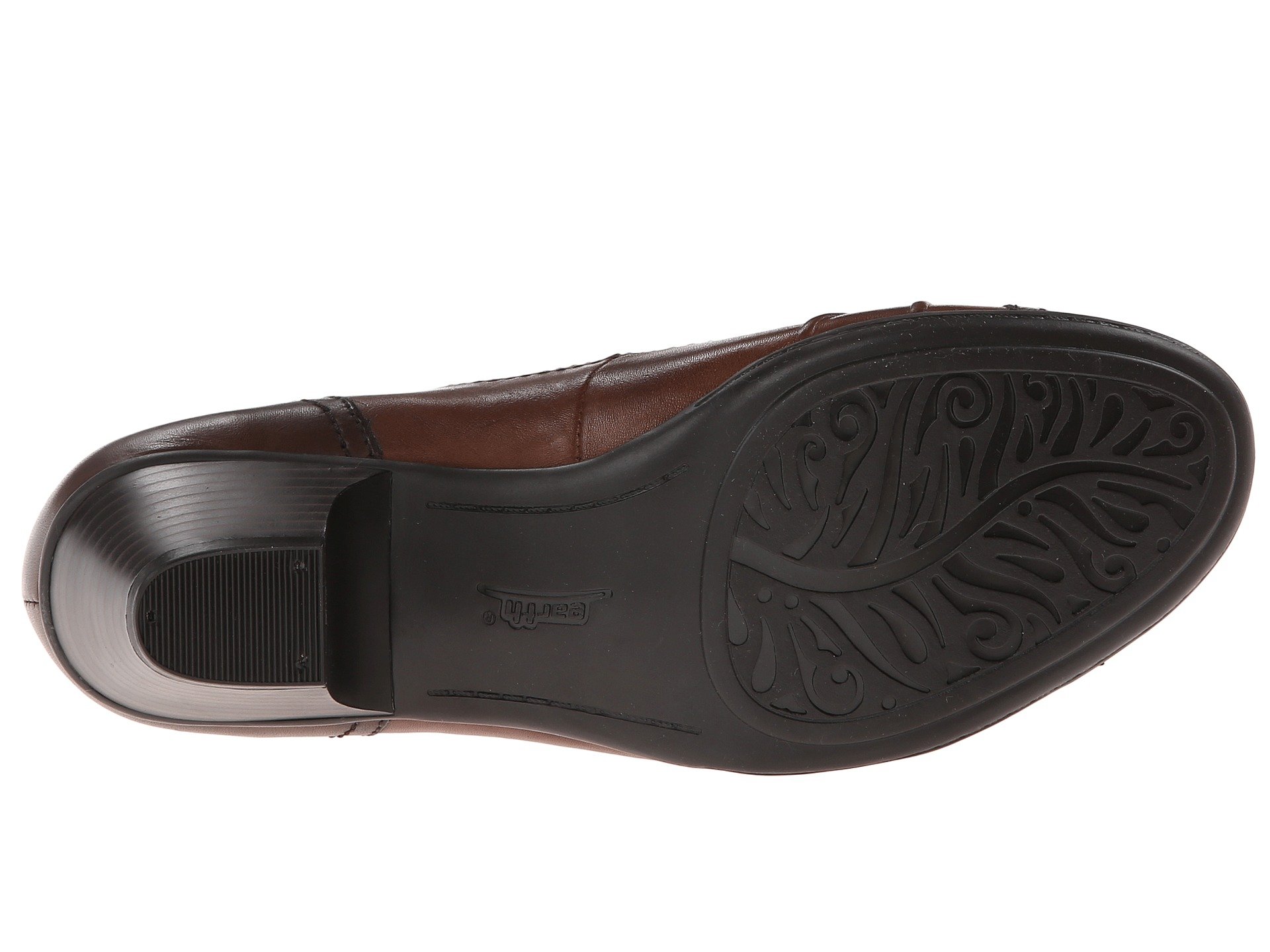 earth wanderlust pumps