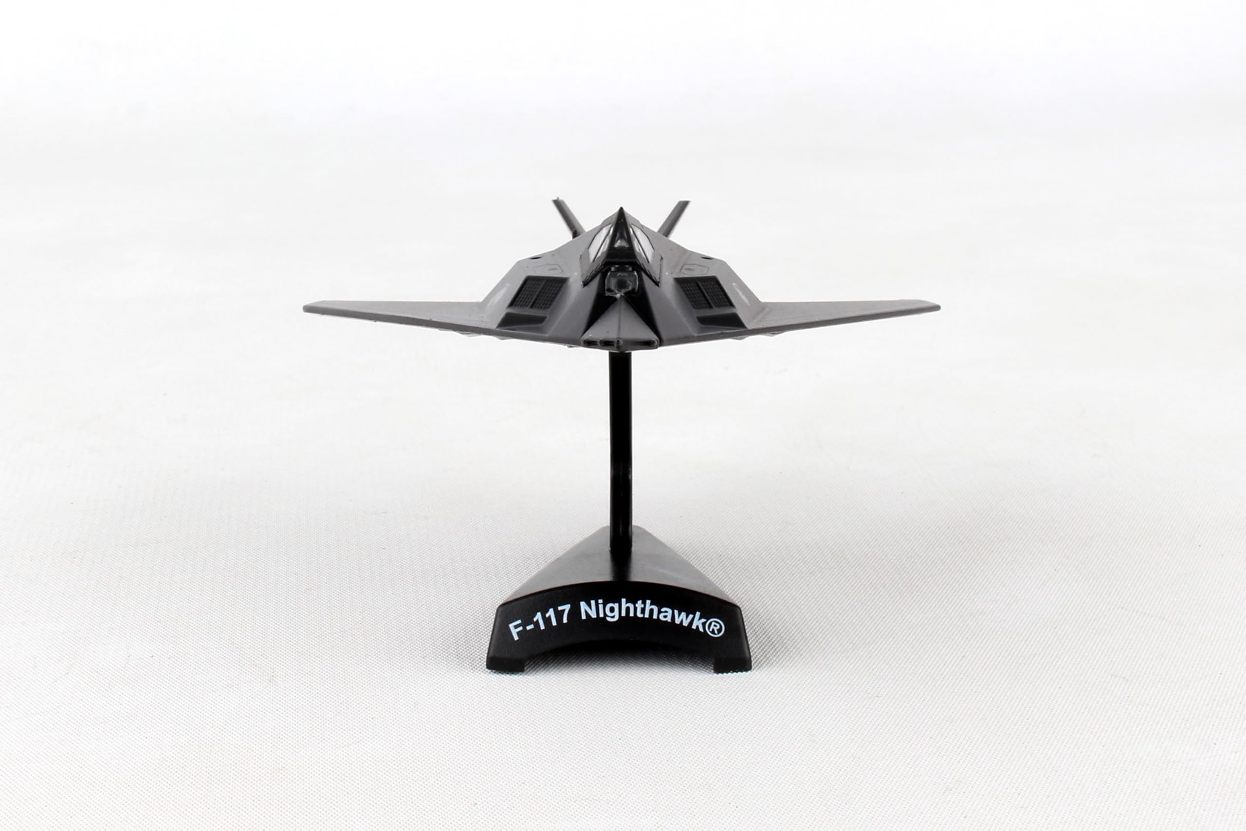 Daron Avion F-117 Nighthawk 1:150 Noir