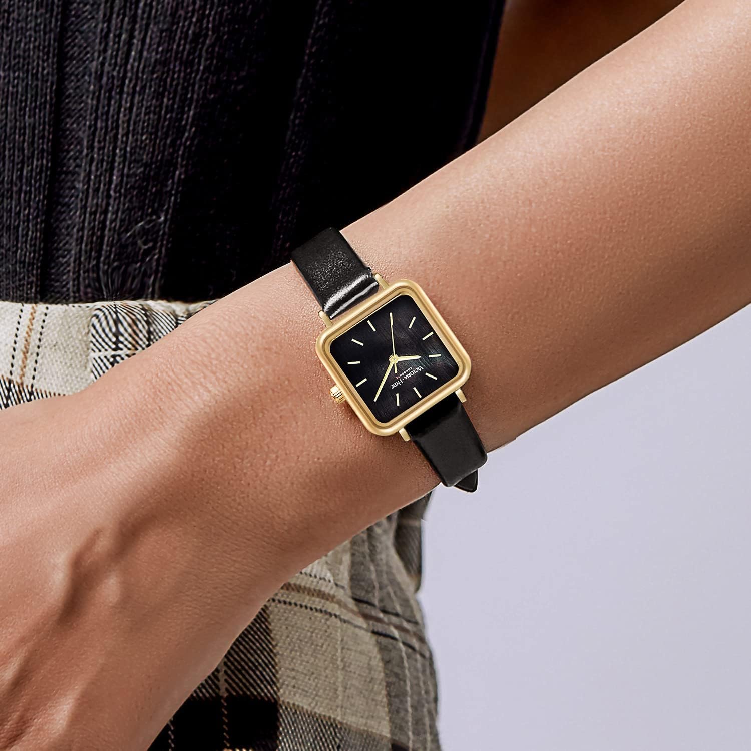 VICTORIA HYDE Ladies Watches Easy-Read Dial Analog Quartz Watch for Women Stainless Steel Strap Classic Square Case (Black) - Image 3