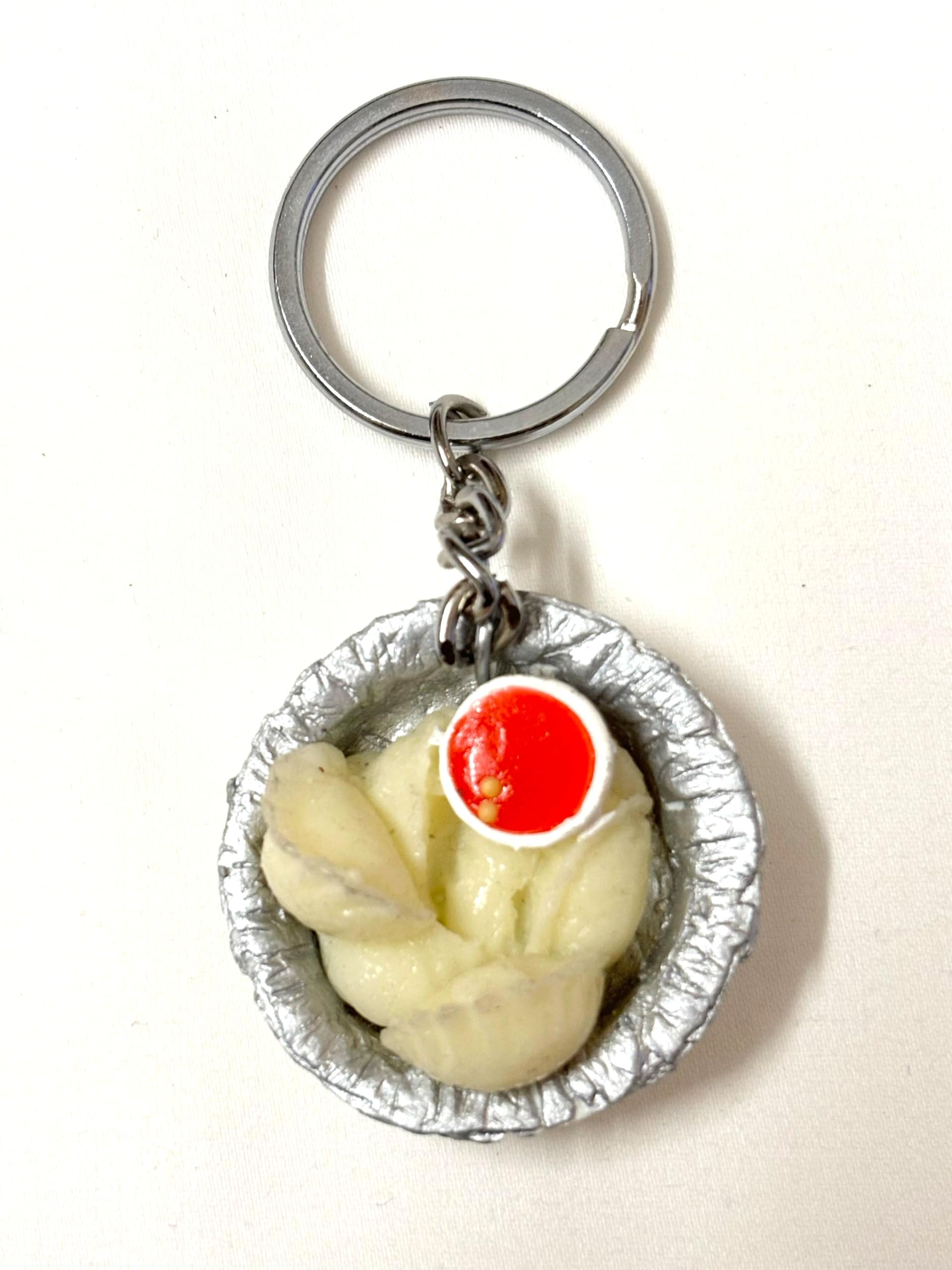 - BUMBLEBERRY Food Keychain | Momos Miniature | Adorable Collectible Gift | Made in India | Souvenir from India | Trendy Keyring for all ages | Ideal for Travel & Gifting | 1 Unit