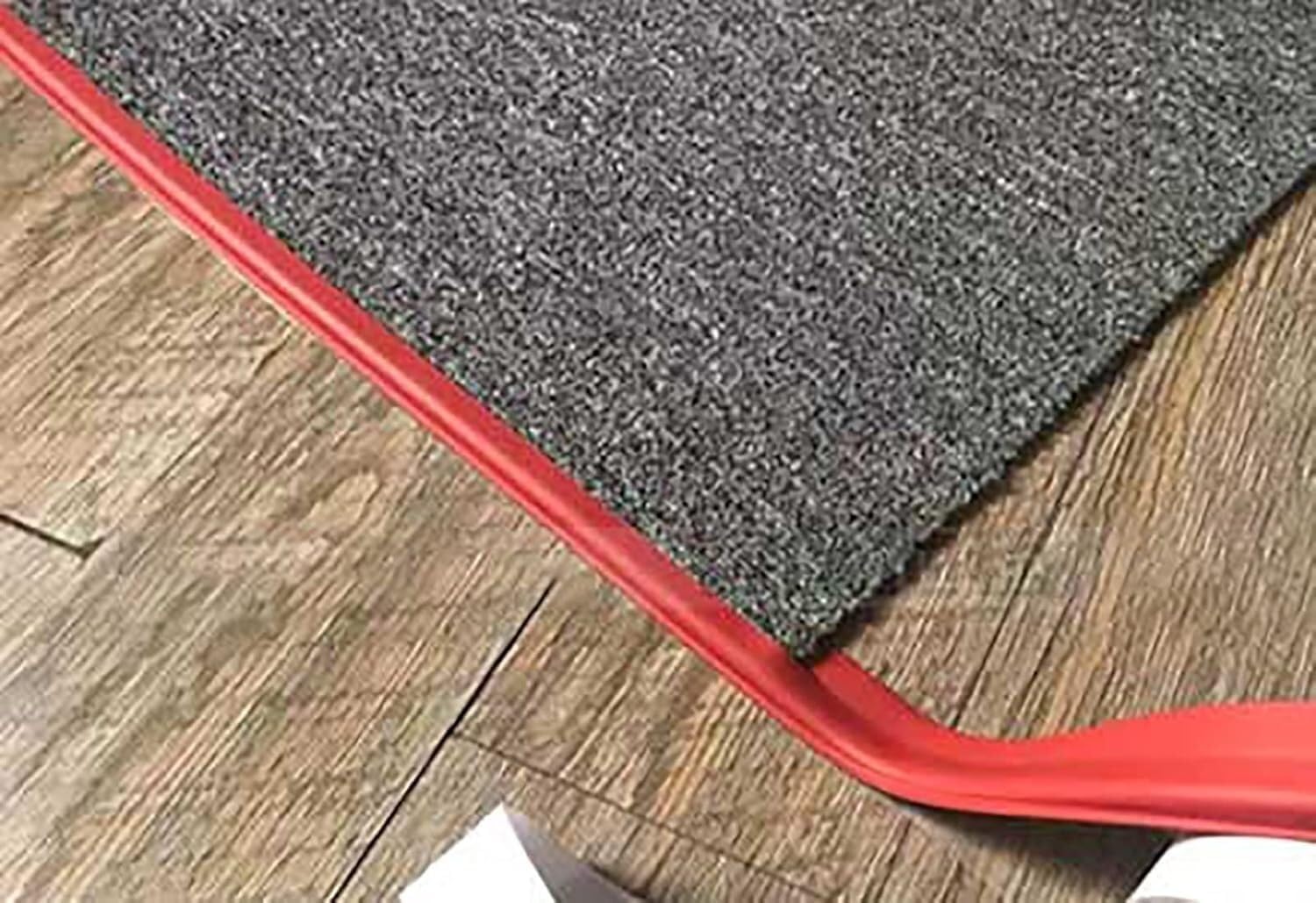 Tira de transición autoadhesiva de alfombra a azulejo, borde de PVC duradero para una transición suave del piso, tamaño personalizable (rojo, longitud 5 m / 16.5ft)