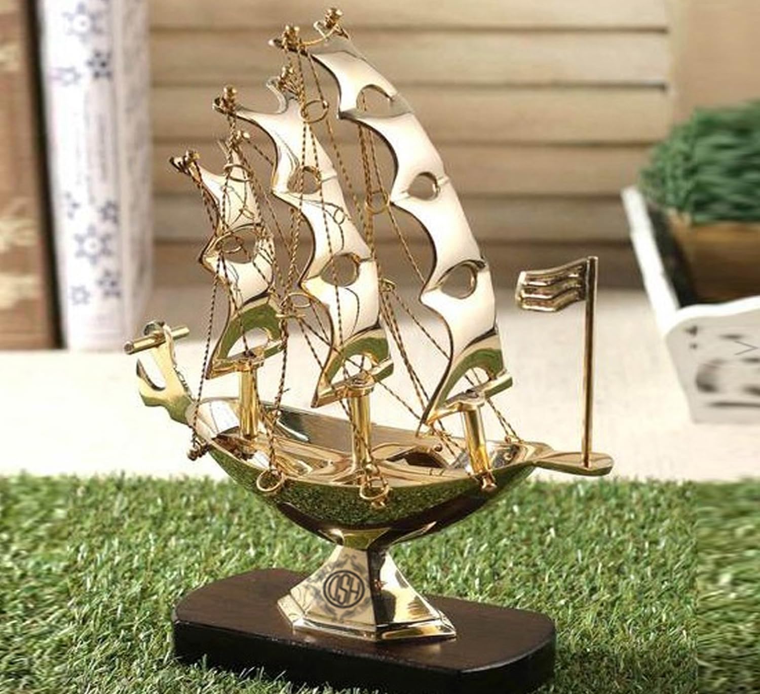 DSH Brass Ship/Boat/Titanic with Wooden Base, Showpiece Item, Perfect for Home Decoration and Gifting, (20 X 25 cm)
