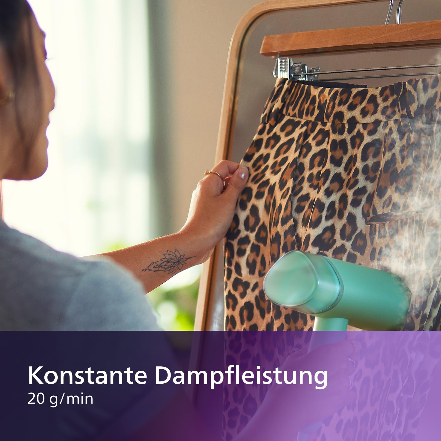 Philips 3000-Serie Tragbarer Dampfglätter - 1000 W, Kompakt und Faltbar, 100ml Wassertank konstante Dampfleistung 20 g/min, Kein Bügelbrett erforderlich, Grün (STH3010/70)