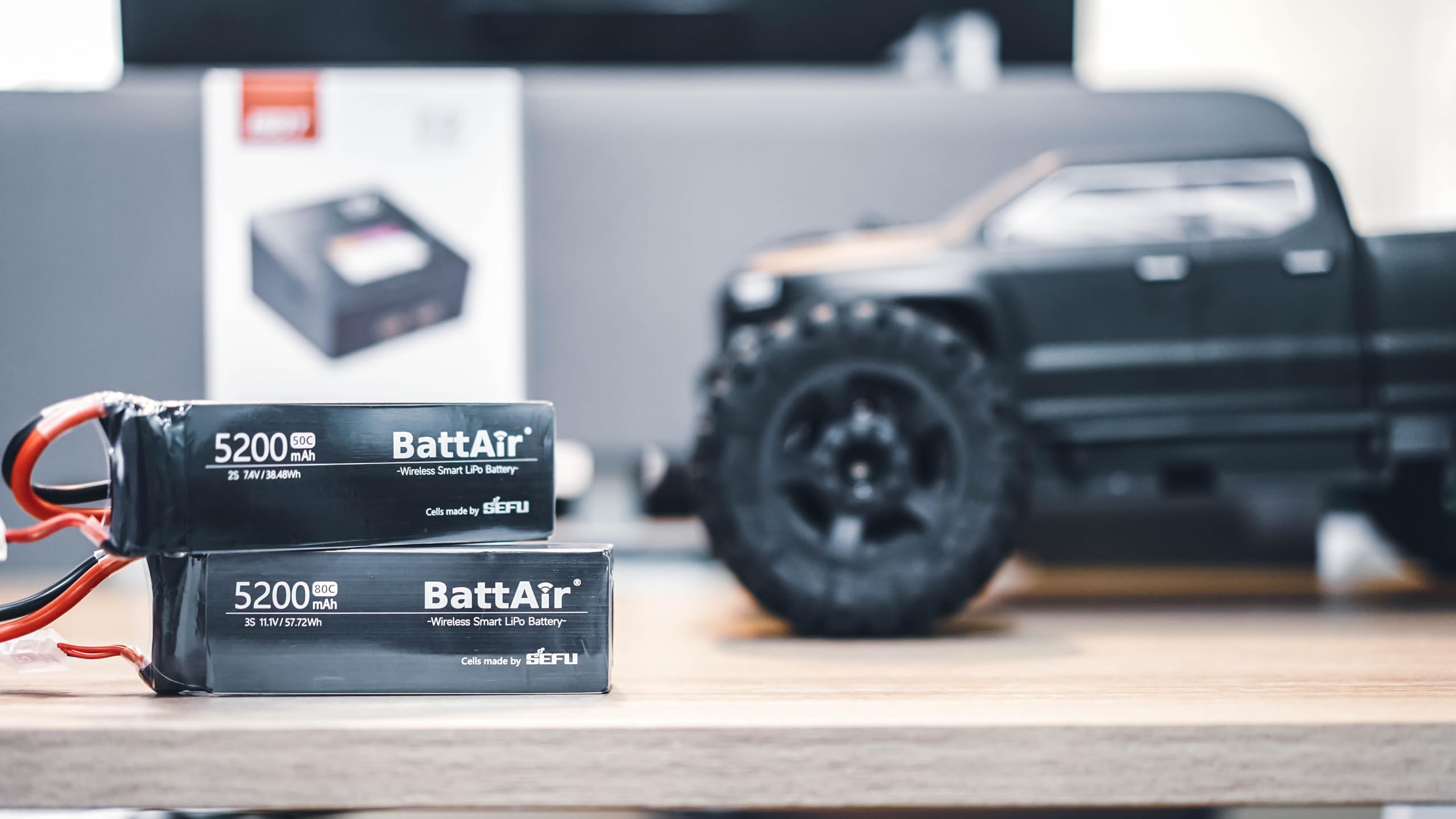 ISDT 7,4V Smart Lipo Akku 2S 50C 5200mAh BattAir Rc Auto Batterie mit XT-60 Stecker Hobby Akkus mit Lipo-Tasche für RC Flugzeug Hubschrauber Plane Boot 1:10,Per Mobiltelefon Bedienbar(2 Packs)