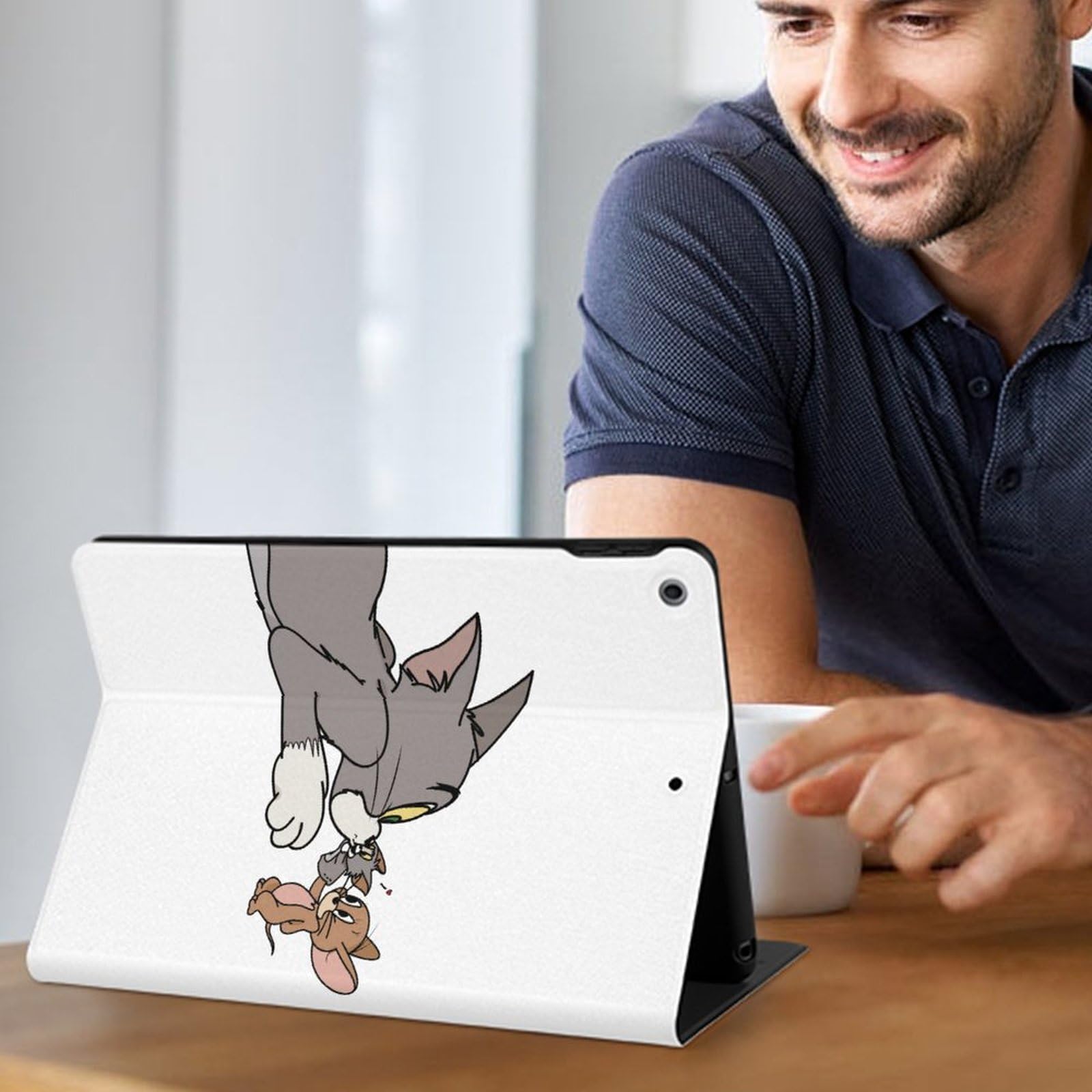 iPad本体 Jerryカバー付き Amazon.co.jp: Ipad ケース トムとジェリー