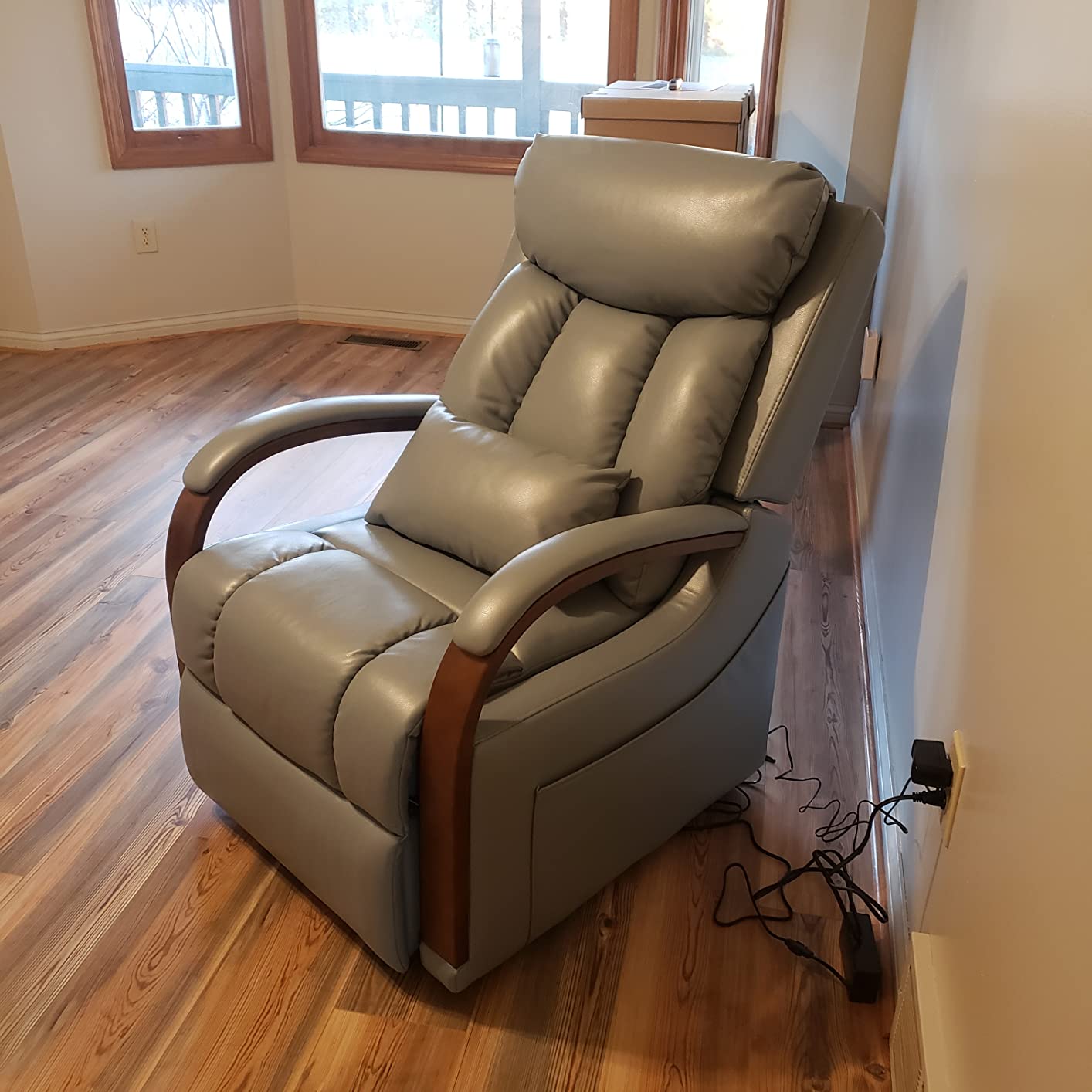 63/mo Finance DYNOX Small Lift Chair Recliners with Massage and Heat