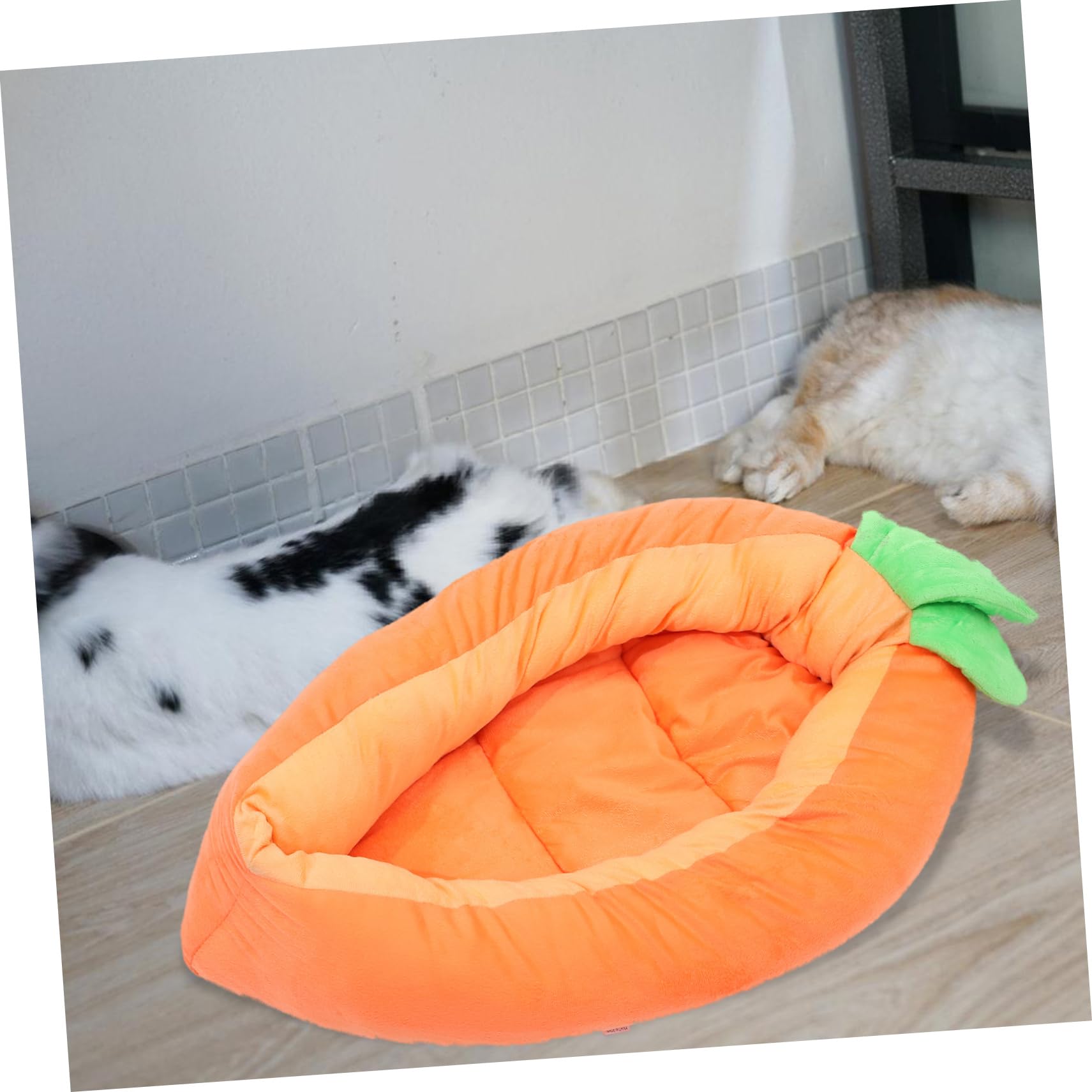 Karottenförmiges Kaninchenschlafnest für Haustiere, Orange | Kleintier für Winter und Drinnen, Stoff Ausführung, Tragbar, für Kleine Hunde und Katzen Zufällige Farbe