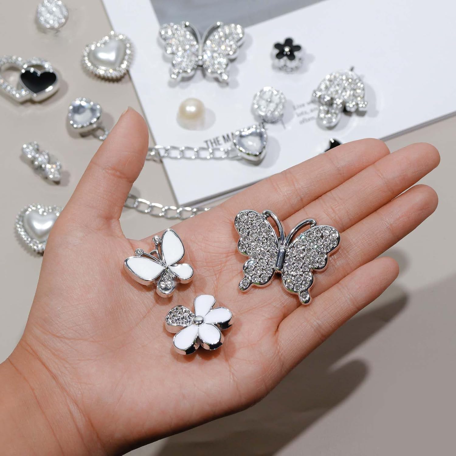 20 Pcs Bling Shoe Charms Sparkle Rhinestones Butterfly Flowers Shoe Decoration Charms for Women, Cute Shoe Chains for Clog Sandals, DIY Shoe Accessories for Women Birthday Party Favor