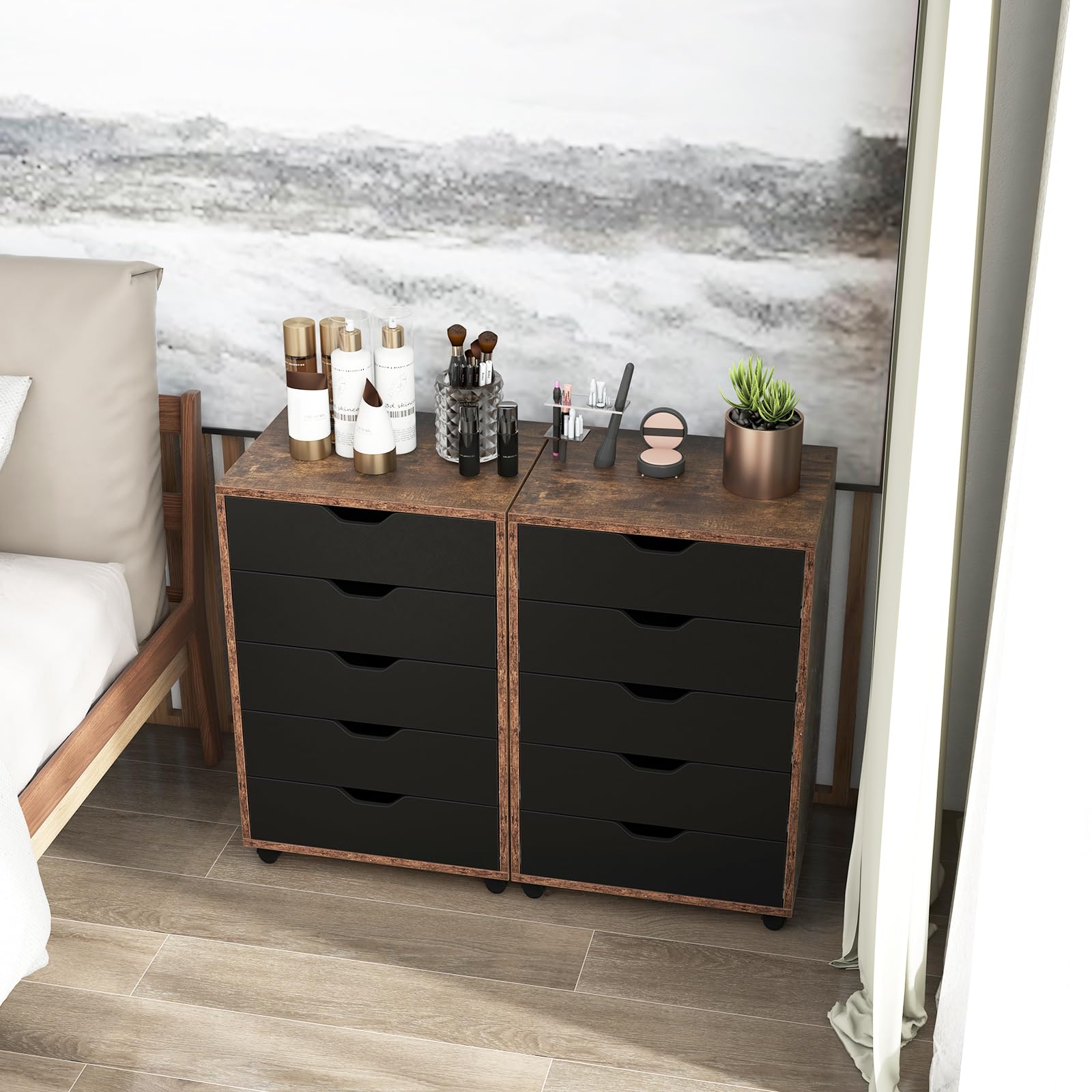 KOMFOTTEU Commode à 5 Tiroirs, Caisson de Rangement Mobile avec 4 Roulettes Universelles, Classeur Vertical en Bois, pour Salon, Chambr, Bureau, Étude, 49 x 42 x 66 cm (Marron rustique)