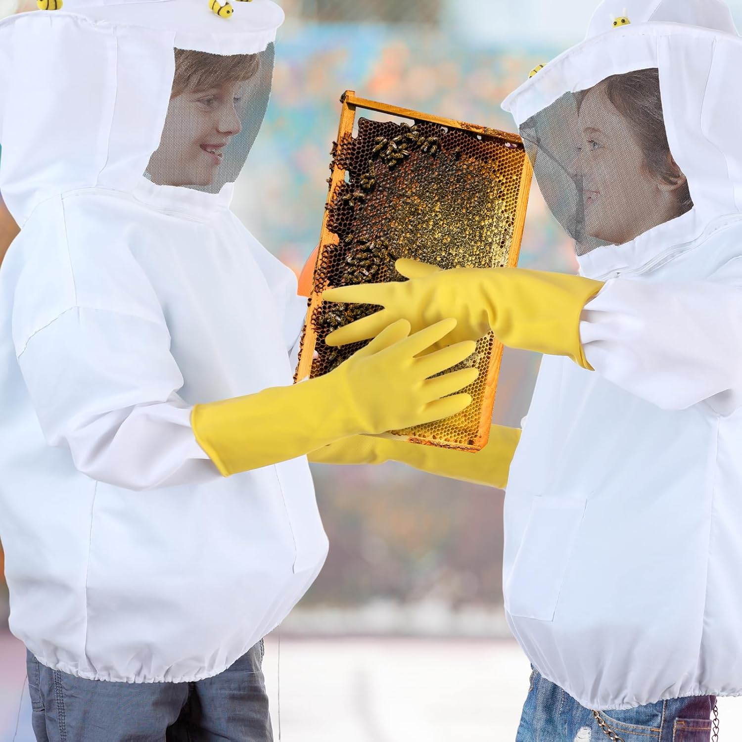 Jiuguva 13 Pcs Beekeeper Set Includes 1 Beekeeper Jacket 5 Pcs Wool Felt Bees 5 Pcs Round Double Sided Tape 1 Beekeeping Gloves 1 Felt Bucket for Children Beekeeping Supplies Halloween (Medium)