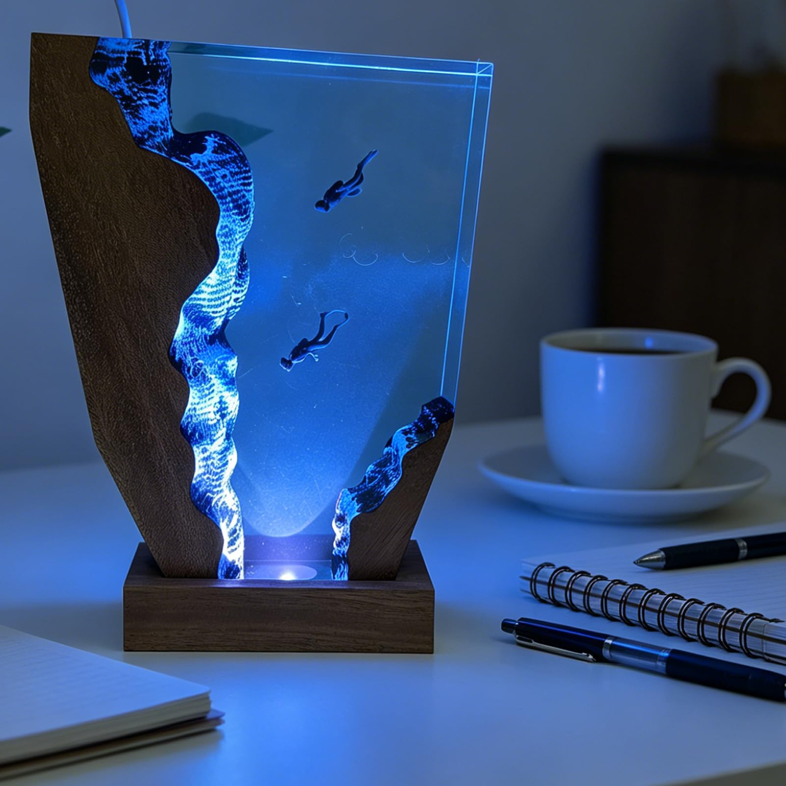 Epoxidharz Lampe Taucher 3D Acryl Lampe Taucher mit Sapelli-Holz Sockel Maritime Taucher Deko Lampe USB LED Nachtlicht aus Harz & Edlem Holz Geschenk für Tauchbegeisterte ，S