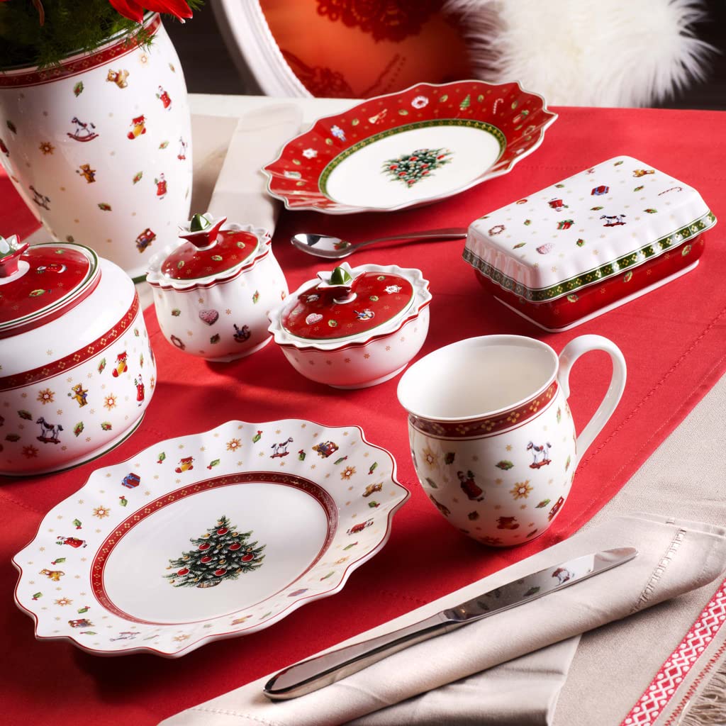 Villeroy & Boch Toy's Delight Kaffeeservice 18-teilig, Frühstücksteller (25 cm) und Kaffeetassen mit Untertassen (170 ml), Weihnachtliches Kaffeegeschirr, Premium Porzellan, Weiß