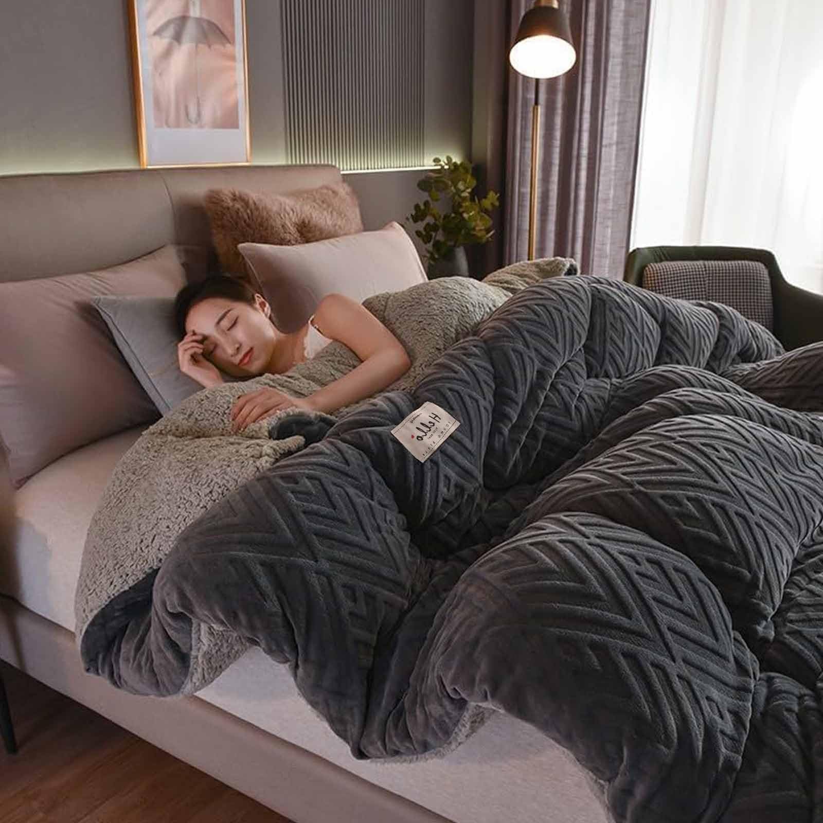 Couverture Hiver Chaude Laine Edredon 220x240 Couette Chaude 1/2 Personnes Couverture Lestée Adulte Couette Polaire Hiver Couettes pour Lit sans Housse(#6,220x240cm/5kg)