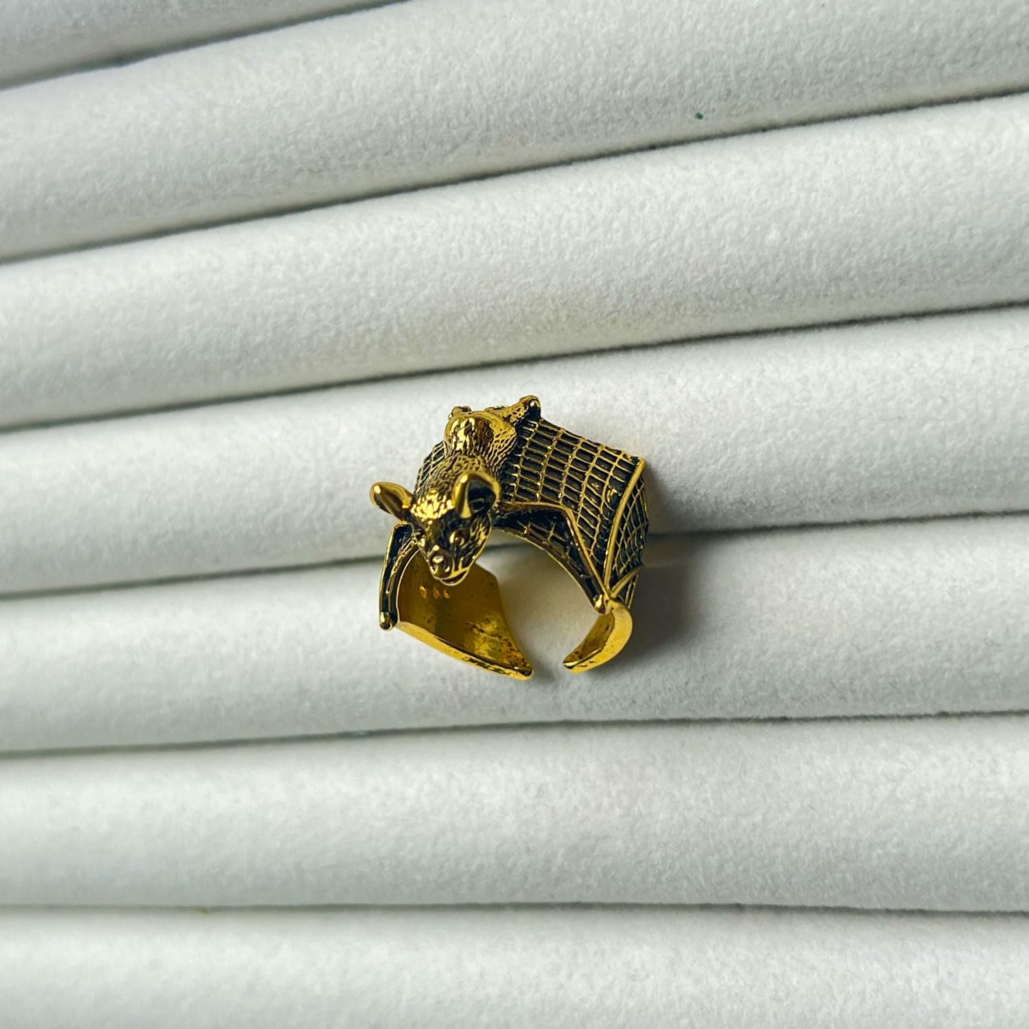 3 Pcs Bat Rings for Women Men Gothic Vintage Bat Wing Ring Vintage Knuckle Ring Gold/Silver/Black Adjustable Statement Rings Halloween Festival Party Jewelry - Image 2