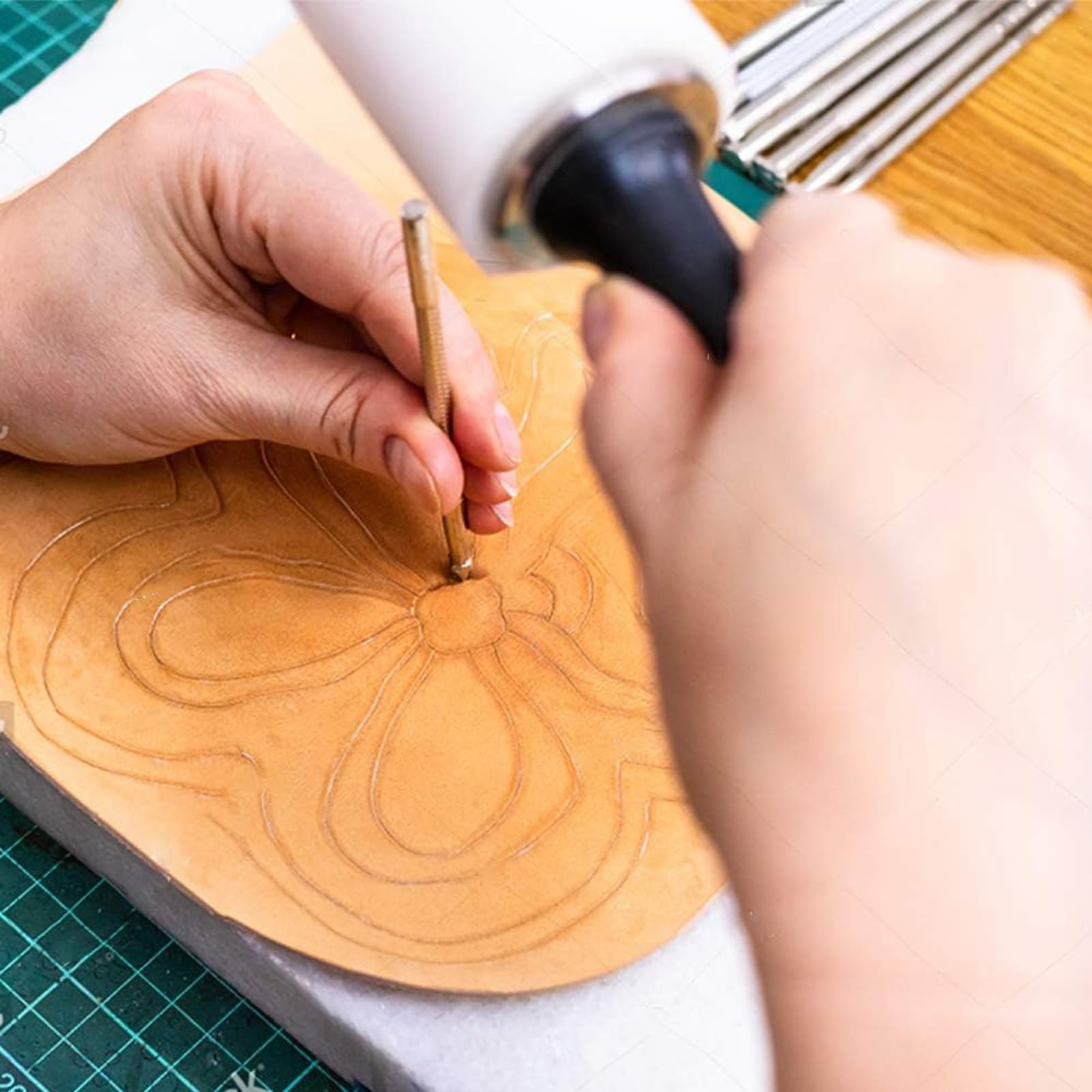 Timbri in Metallo Strumento per stampaggio di Metallo con Motivo a Impronta Creativa, Stampo per punzone in Acciaio per Gioielli in Oro e Argento da 2x4 mm