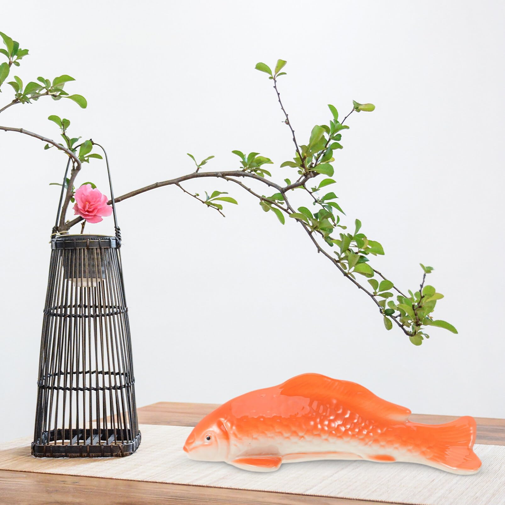 Luxshiny Decorazione Ceramica Forma di Pesce Flottante per Acquario Stile Cinese Accessorio per Pesci e Decorazioni Domestiche