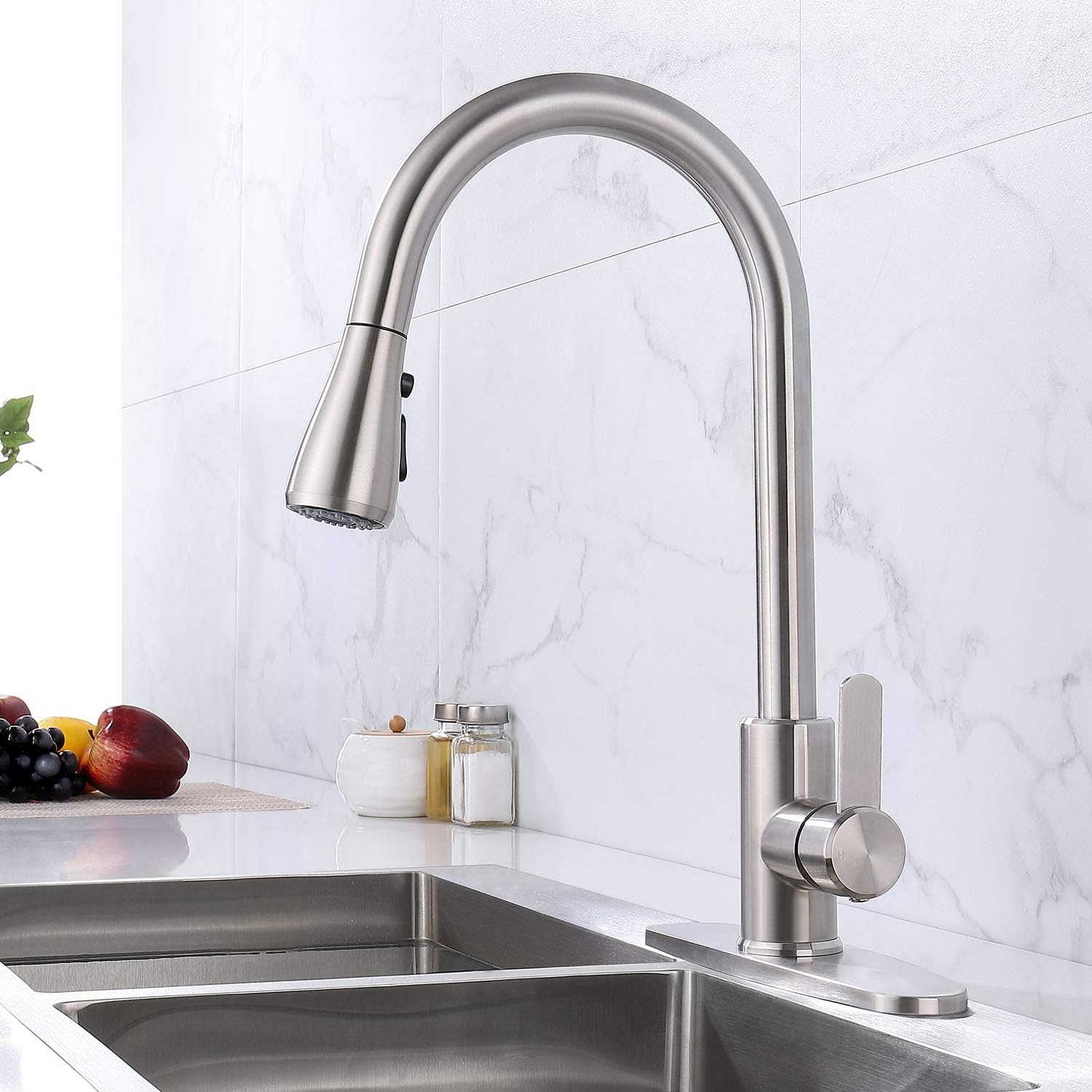 Homelava Kitchen Faucet Single Handle Sink Taps Spreyer Tap Brushed Nickel Faucet Stainless Steel Kitchen Sink Faucets with Pull down Sprayer