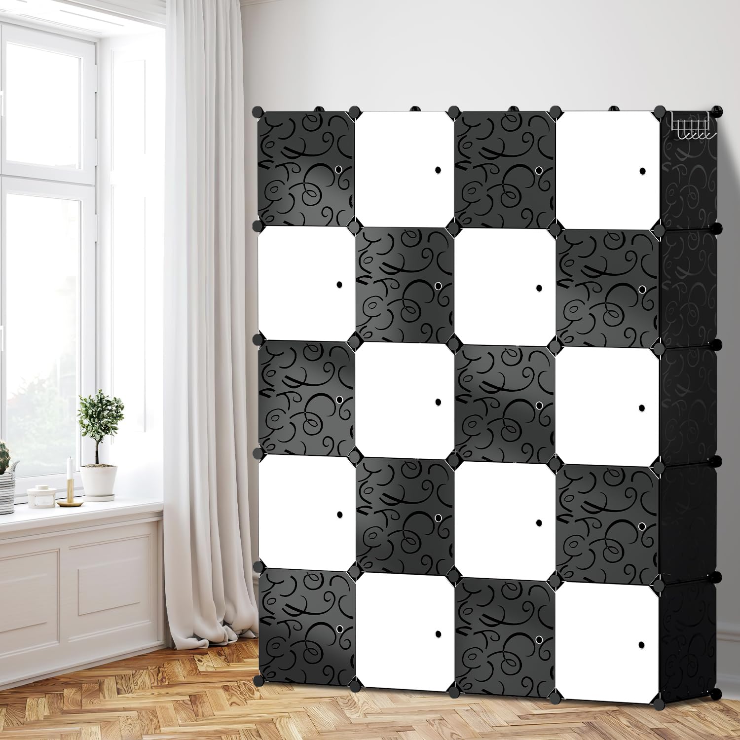 Herrselsam DIY Kleiderschrank Regalsystem 20 Würfel Garderobe Kleiderschrank Offen Kunststoff Garderobe mit Türen Garderobenschrank mit Kleiderbügel & Kleiderhaken(Schwarz und Weiß 175x140x35CM)