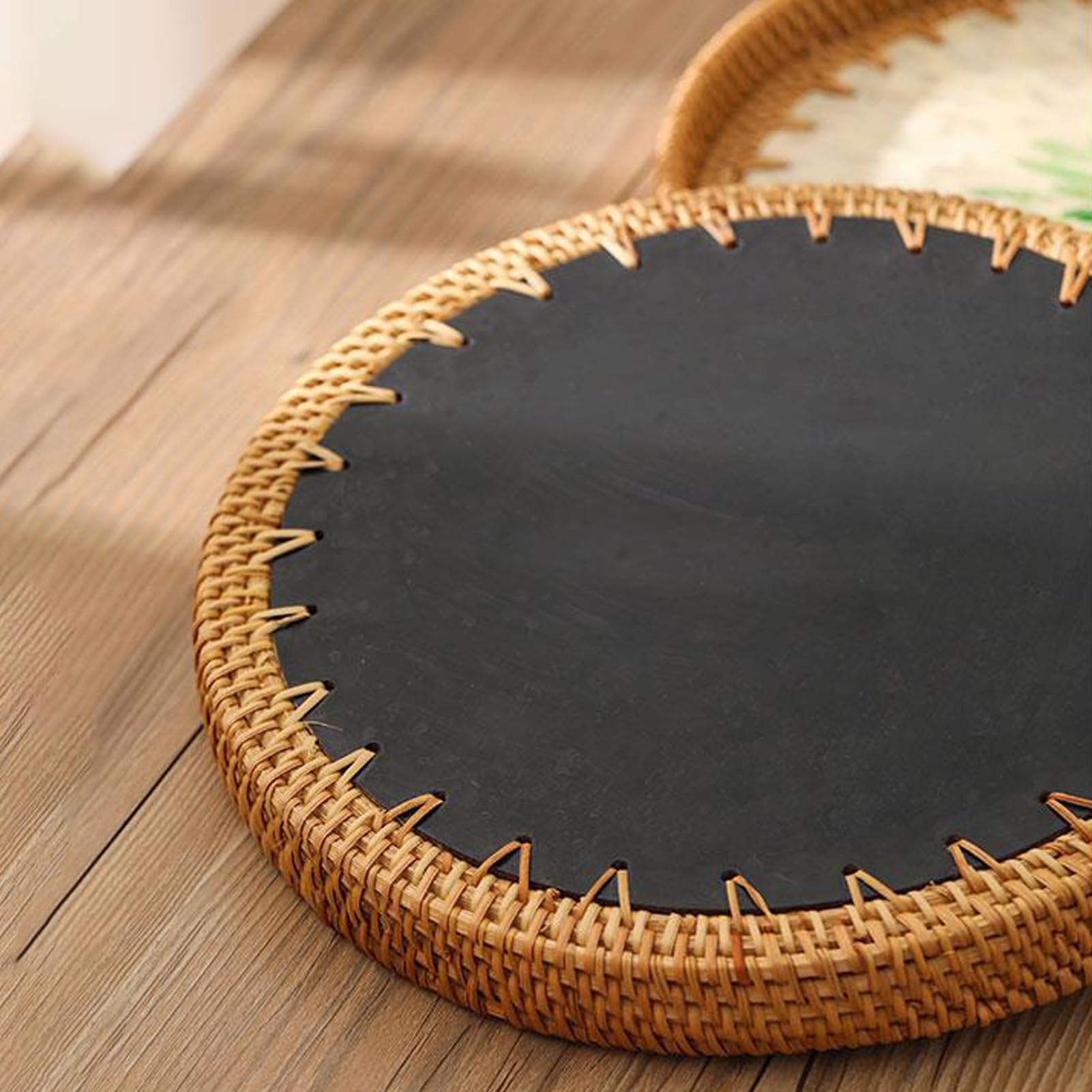 Wnvivi 2 Szt. Rattanowa Tkana Muszla Taca do Serwowania, Dekoracyjny Okrągły Wiklinowy Tkany Talerz Deserowy na Przekąski, 30cm/35cm Styl Boho Rustykalny Kosz na Owoce(Zielony-1)