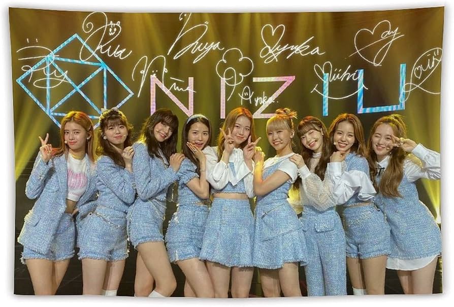 Amazon.co.jp: NiziUニジュータペストリー人気キャラクターインテリア