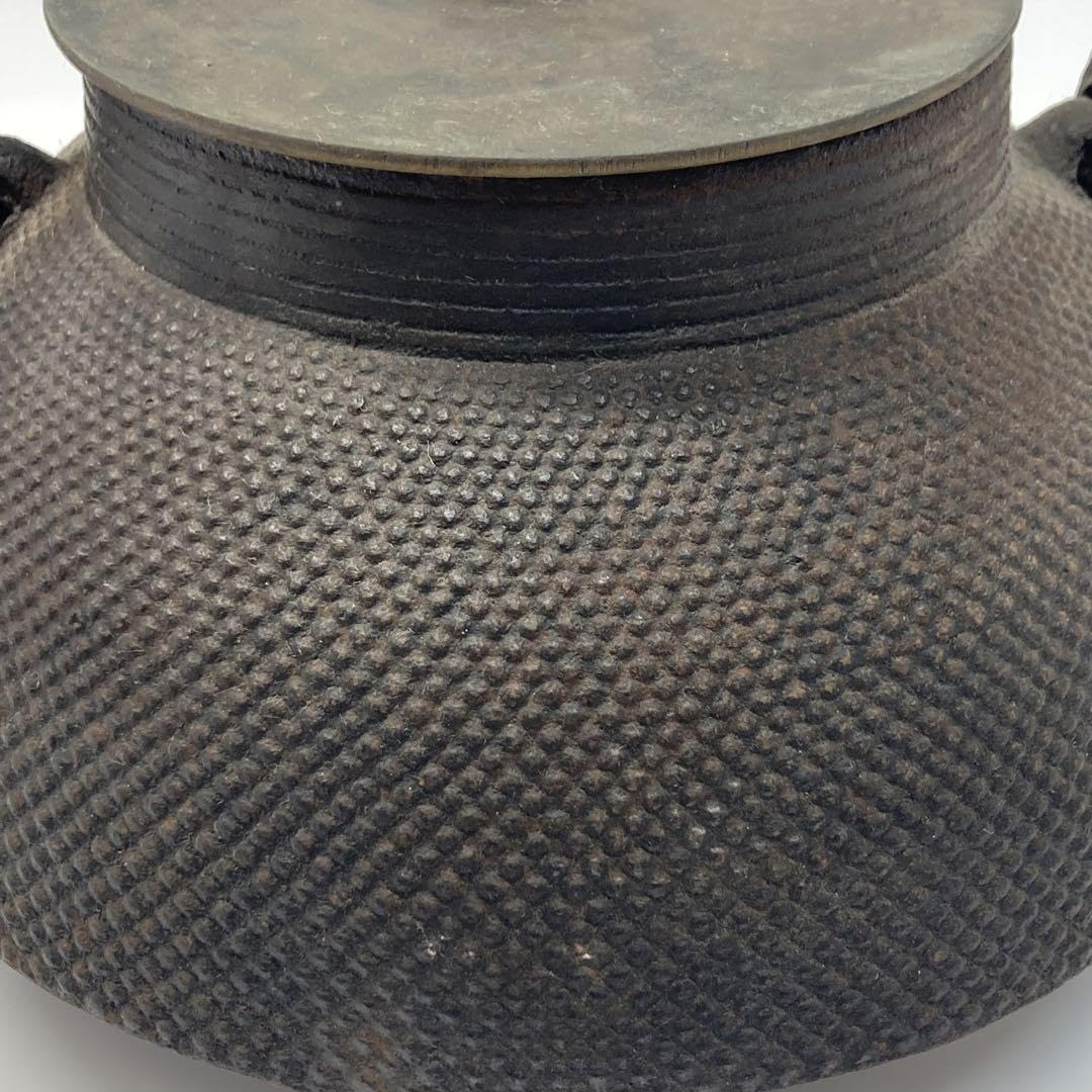 専用　龍文堂　あられ鉄瓶　2116g 東な6-0530③ Amazon.co.jp: 龍文堂 あられ鉄瓶 2116g : 食品・飲料・お酒