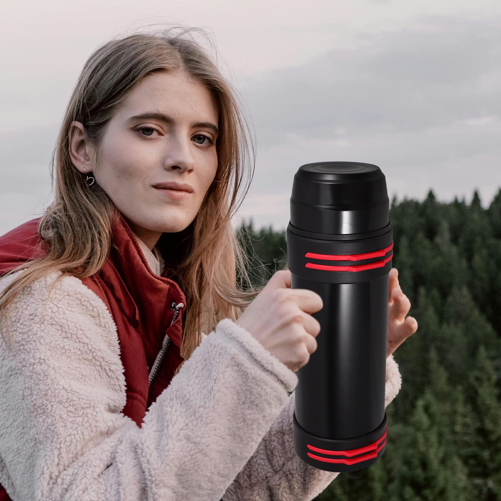 Operitacx Vakuumisolierte Edelstahl Sportflasche 2000ml Doppelwandige Isolierflasche Auslaufsicher mit Griff und Silikonring zum Reisen und Unterwegs im Auto Zufällige Farbe Zufälliger Stil