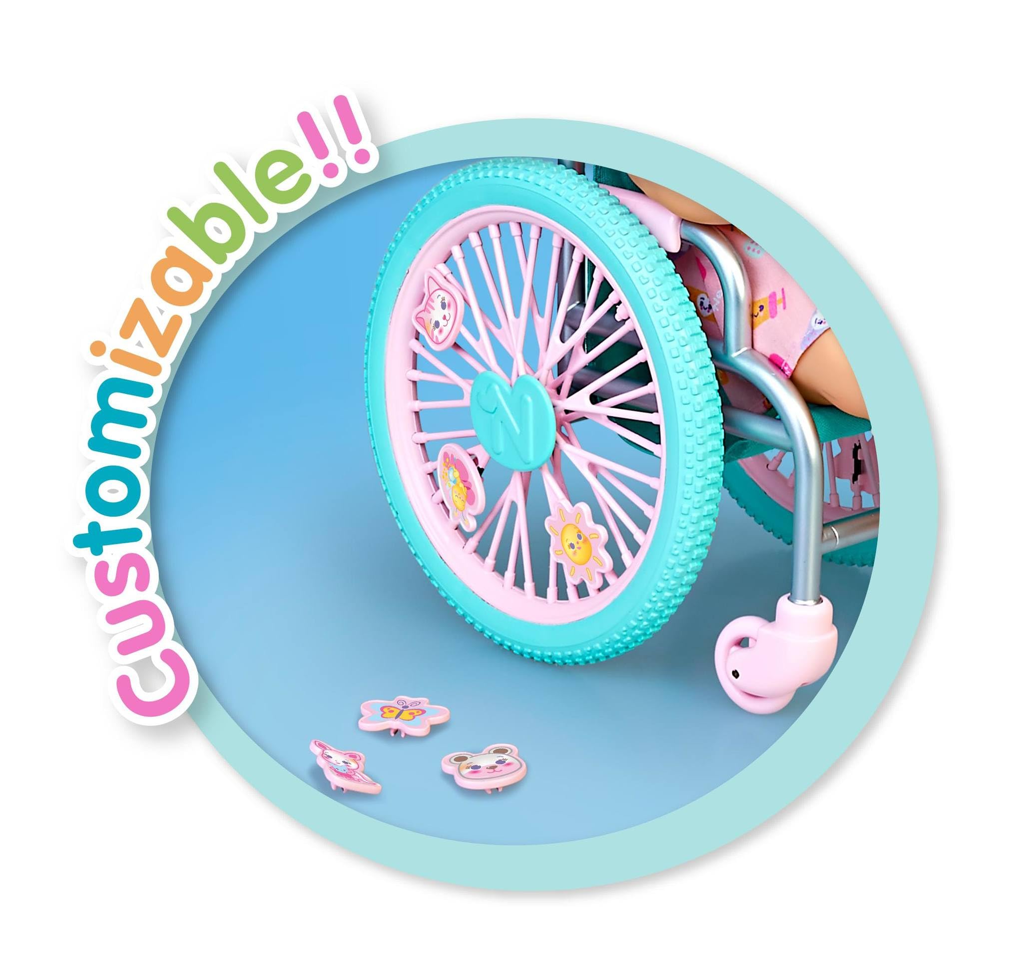 NENUCO - ¡Emergencia Doctora! Set de Juego, muñeco Bebe 35cm y Cuerpo Duro, con Accesorios para cuidar, radiografías, Silla de Ruedas y escayola, para niños y niñas Desde 2 años, Famosa (NFN63000)