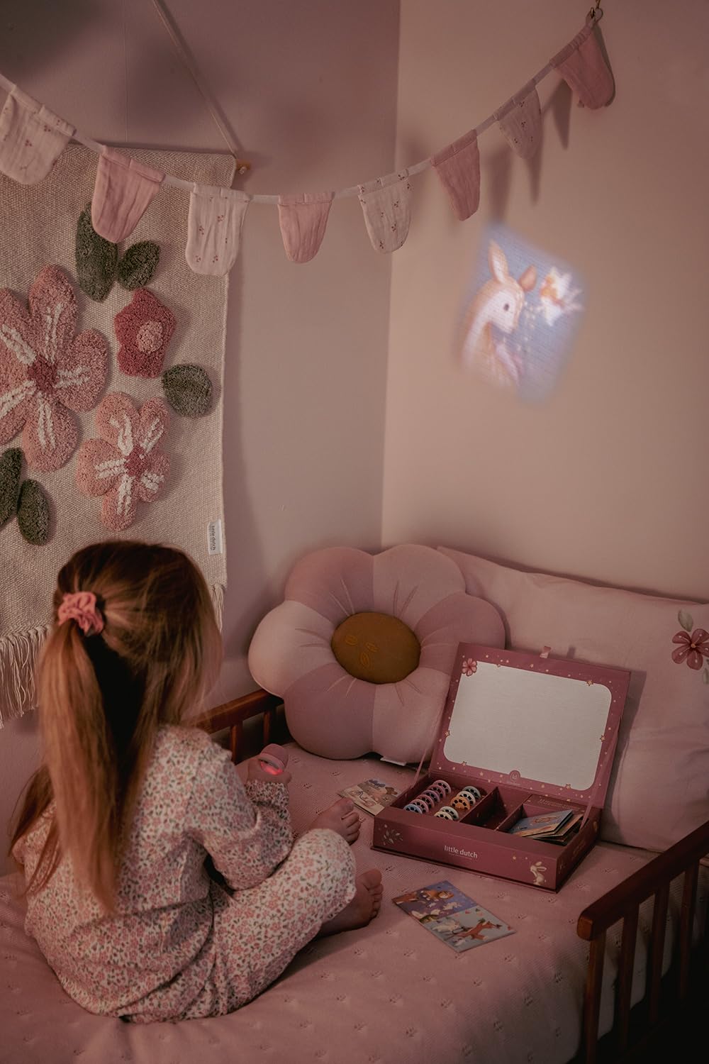 Little Dutch 4780 - Proyector de linterna para niños Cuentos para dormir - Jardín de Hadas