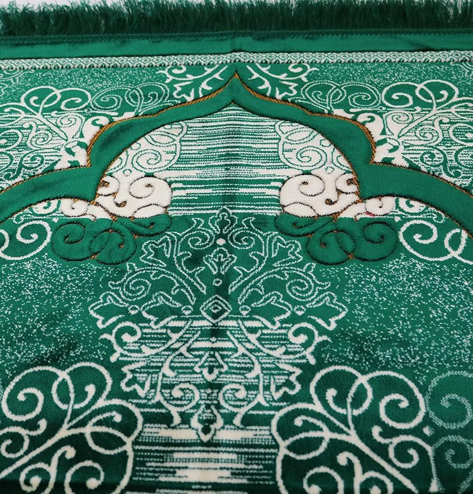 Modefa Prayer Mat | Turkish Velvet Muslim Prayer Rug Muslim Prayer Mat Islam | Soft Beautiful Prayer Rug Janamaz Sajjadah with Car Hanger | Classic Elegant Swirl (Green)