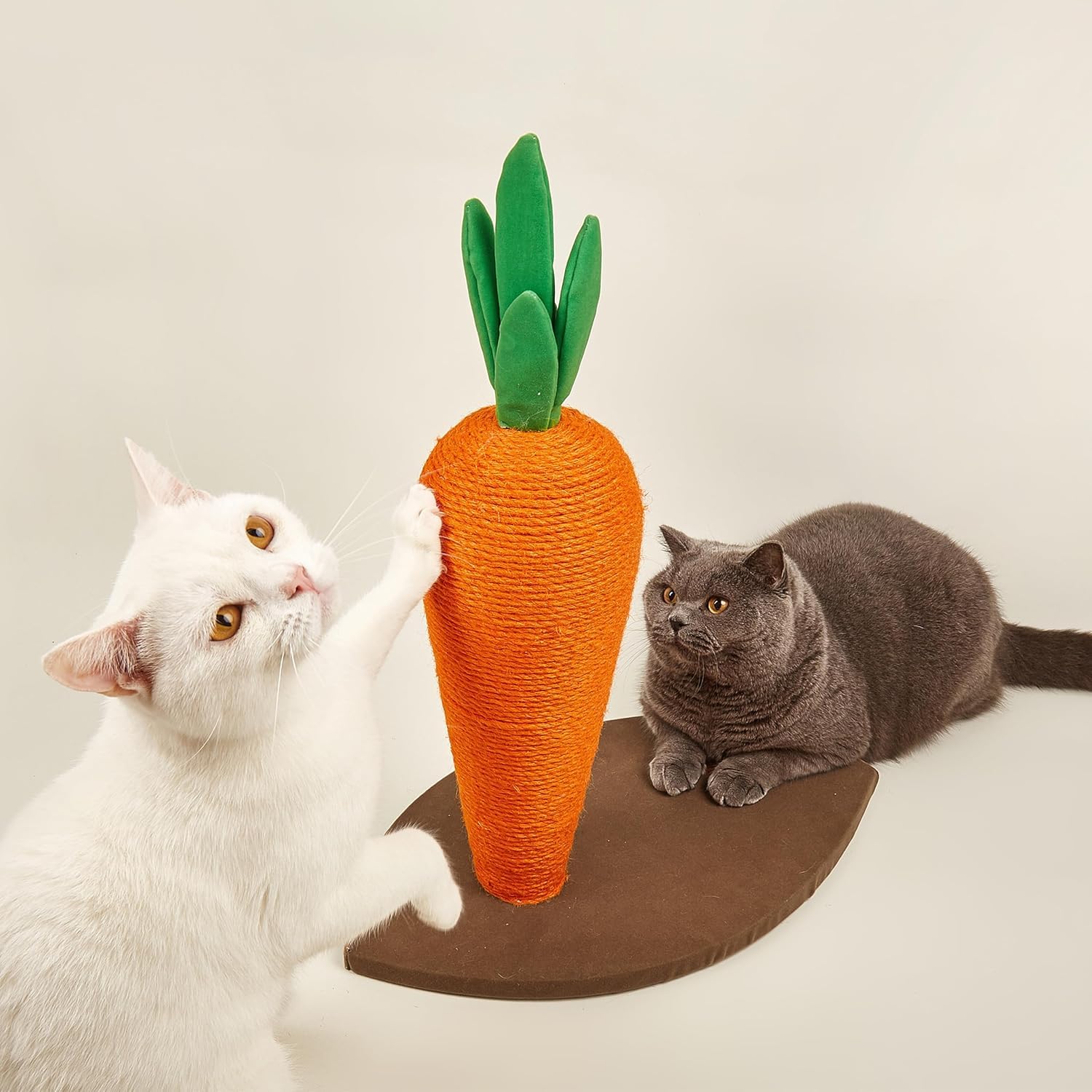FOFOS Karottenkratzer für Katzen, verstellbares Katzenspielzeug, vertikal und horizontal verstellbar, Material aus natürlichem Sisalseil, einfach zu montieren, für alle Rassen (L)