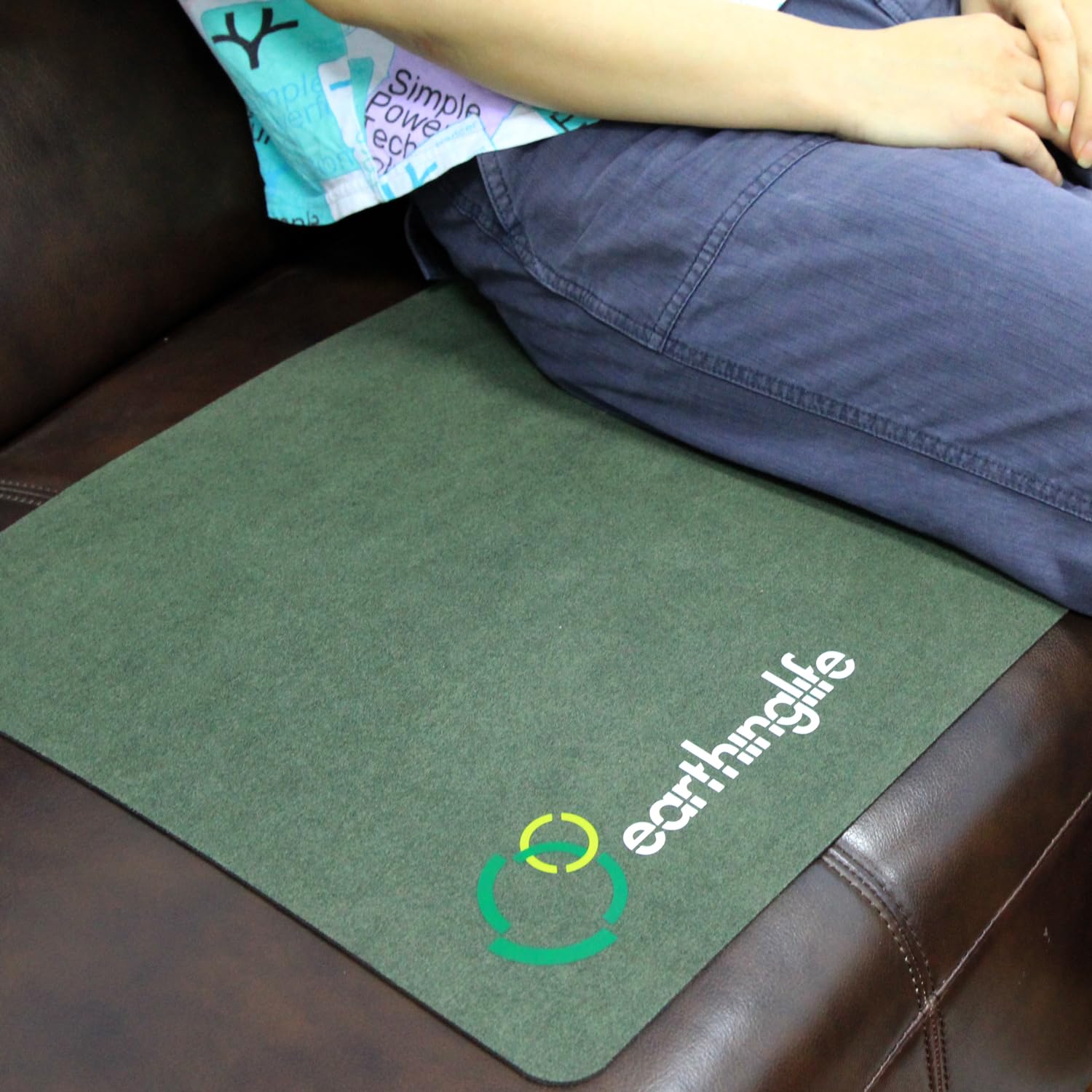 Grounding Mat High Conductivity Microfiver Suede for Foot Bed Computer 40 x 85 cm Earthing Universal Pad Therapy Better Sleep, Riduce lo stress, Improve Balance, Flessity, Green40 x 85 cm
