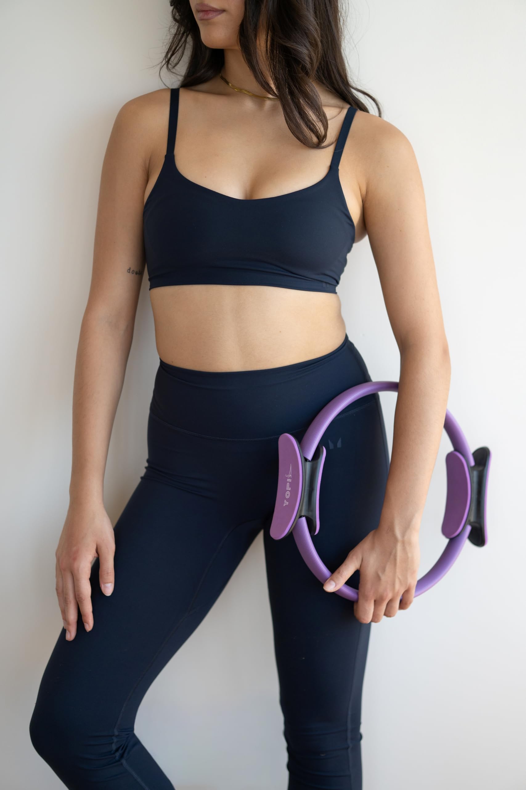 Anello per pilates, cerchio fitness da donna, attrezzatura per pilates per allenamenti a casa, esercizi interni coscia, tonico per braccia, gambe e braccia, anello per esercizi Magic Circle con