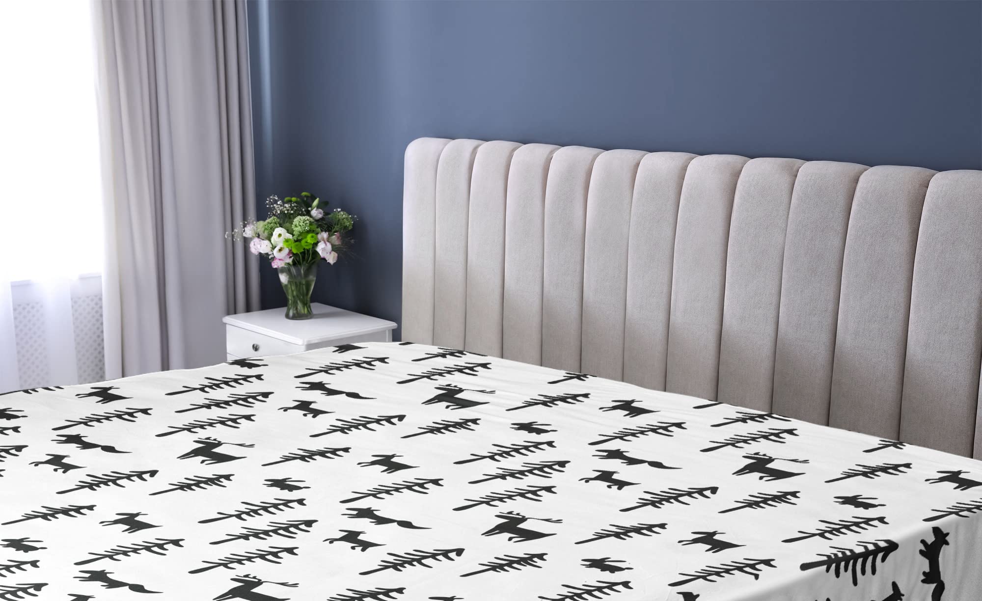 Ambesonne Forest Fitted Sheet, Christmas Inspired Sketchy Reindeer Pine Trees Rabbits Animal Design, Soft Decorative Fabric Bedding All-Round Elastic Pocket, Full Size, Black Charcoal