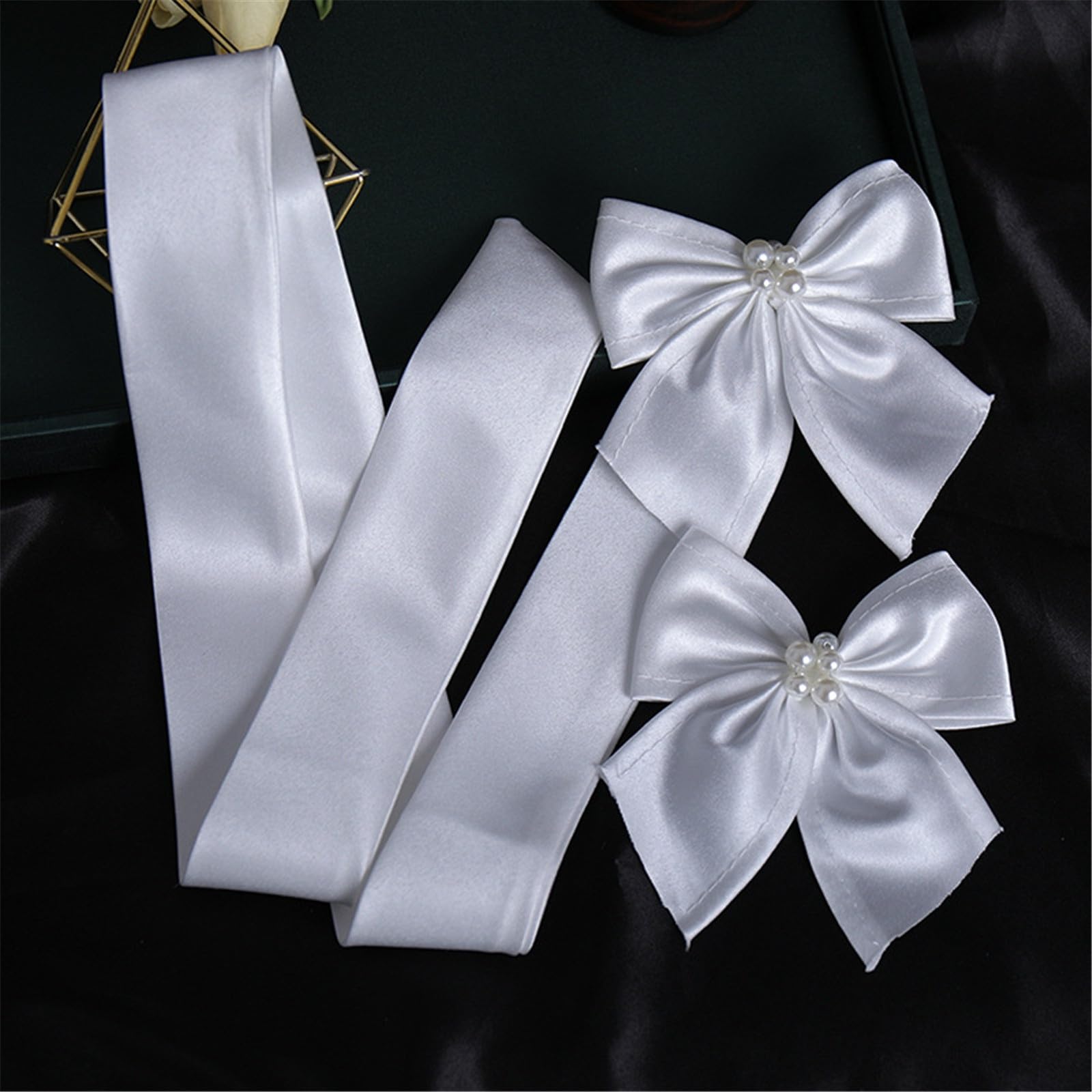 Amazon.co.jp: 花嫁髪飾り ブライダル弓リボン頭飾り白い気質