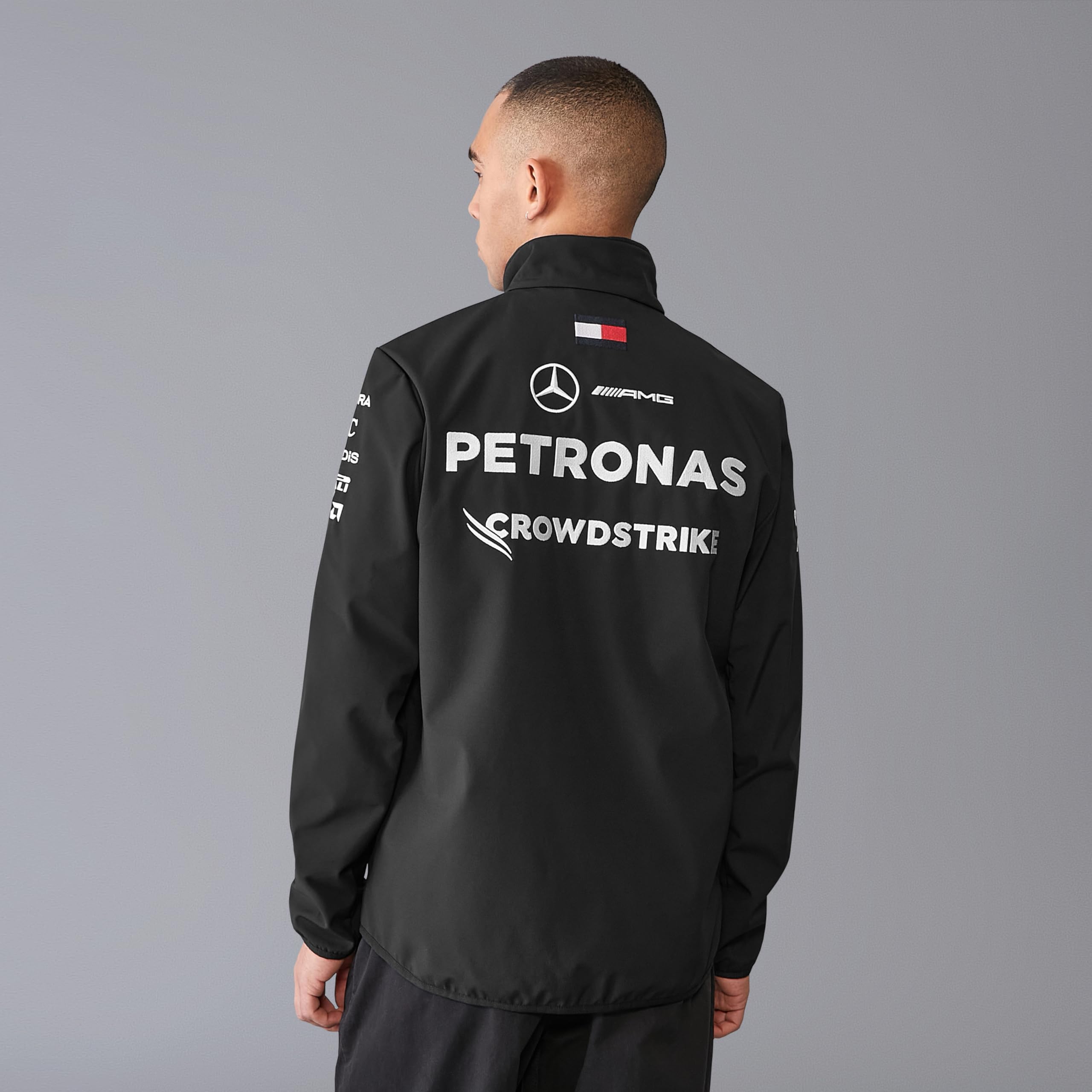 Mercedes AMG Petronas Chaqueta Softshell del equipo F1 2024 para hombre - Negro - Tamaño: XXL