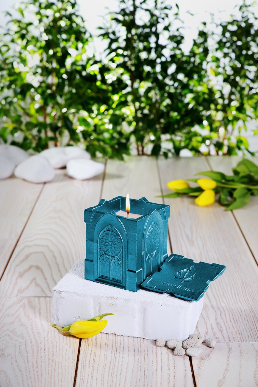 Candellana Candles Candlefort Concrete Candle-Gothic Blue Metallic, Scent: Lavender Hill