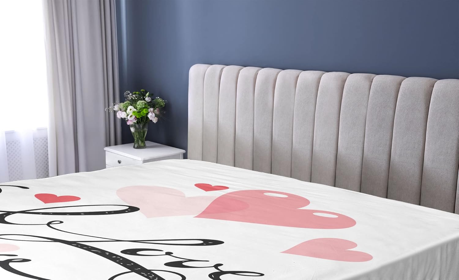 Ambesonne I Love You Fitted Sheet, Handwritten Illustration Swirly Designed Calligraphy with Pink and Red Hearts, Bed Cover with All-Round Elastic Deep Pocket for Comfort, Queen Size, Black Pink