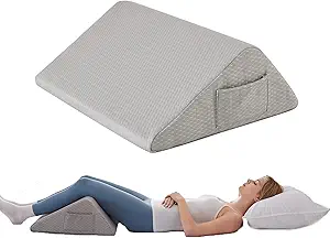 Knee Wedge Pillow, Memory Foam Leg Pillow Bed Wedge for Sleeping, Post Surgery Triangle Pillow for Knee Support, Leg Elevation, Hip Back Pain Relief (23.6" x 23" x 7.9", Large Size, Grey)