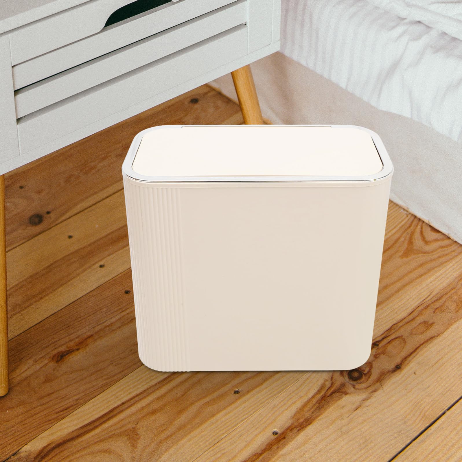Cestino per Rifiuti in Pet con Coperchio per Ufficio e Camera da Letto, Contenitore Spazzatura Beige Riutilizzabile per Interni