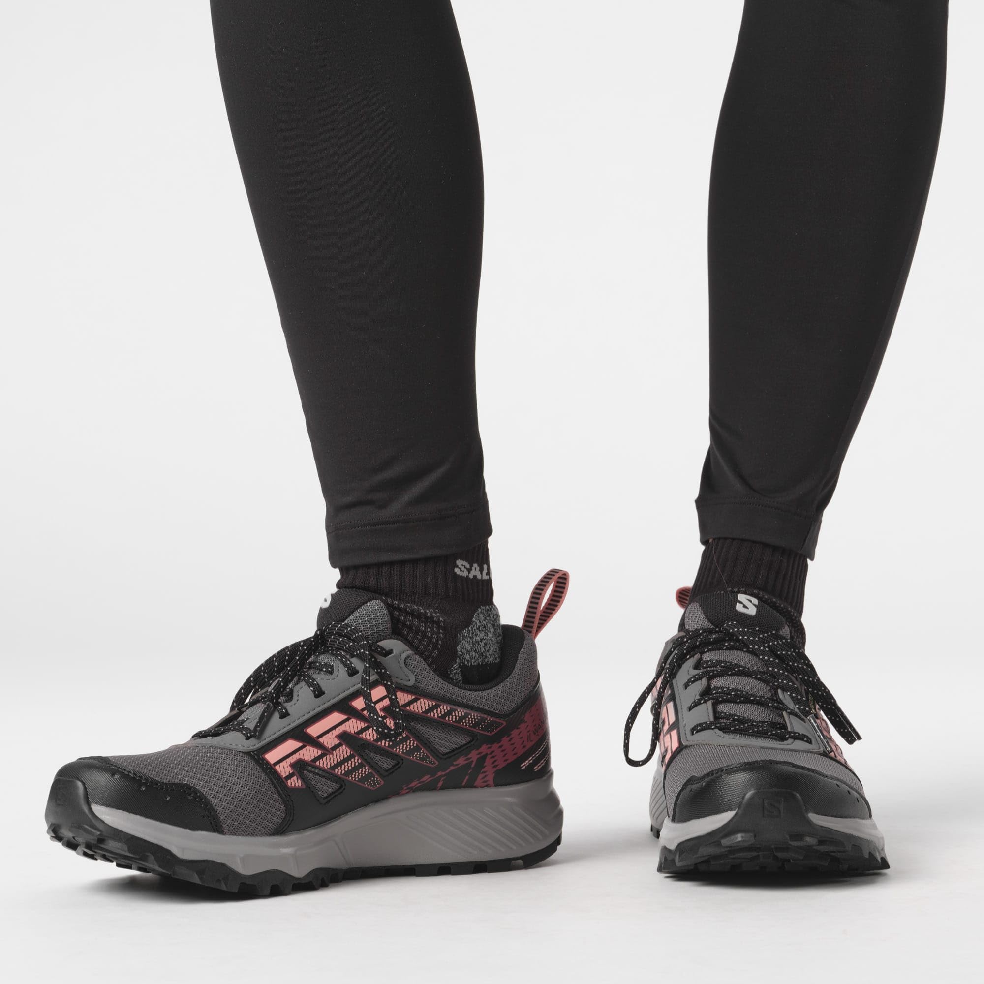 SALOMON Wander Gore-Tex Damen Trailrunning- und Wanderschuhe, Outdoor-bereit, Komfort durch Dämpfung