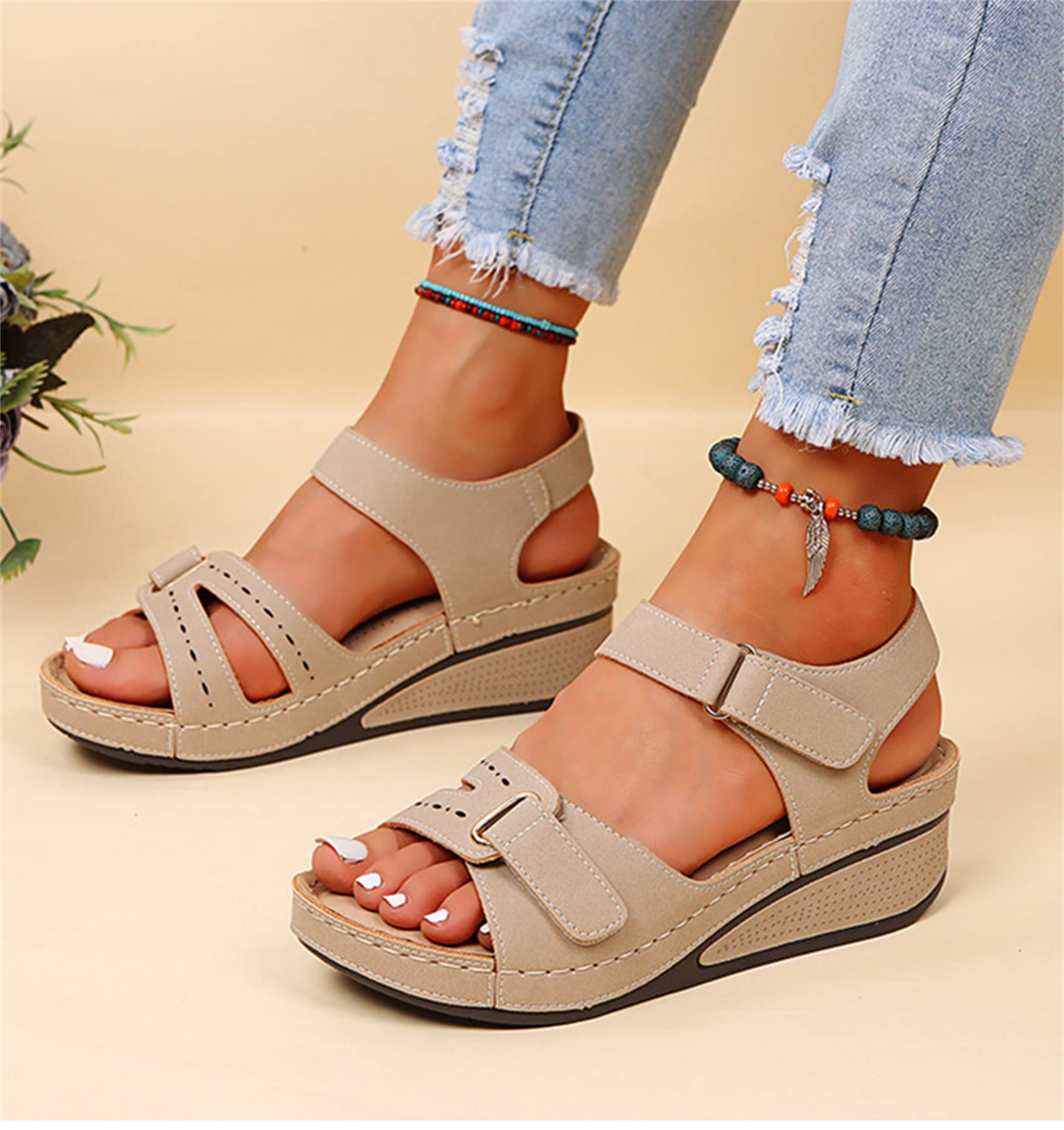 Amazon.co.jp: Women Wedge Sandals Summer Platform Sandals Fashion Roman Wedge  Summer Buckle Ankle Strap Comfortable Open Toe Chunky Classic Wedge Sandals,  Beige, US10/EU42 : Clothing, Shoes \u0026 Jewelry