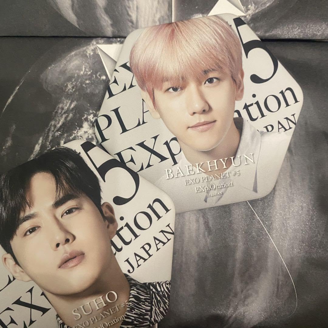 EXO BAEKHYUN 缶バッジ