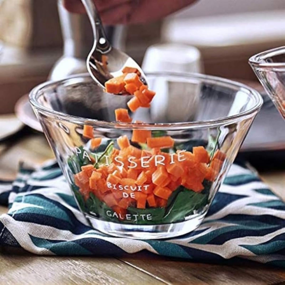 玉山窯 玉置保夫 織部 花椿 小鉢 2個セット 織部 玉山窯 小皿と小鉢 玉山窯 玉置保夫 織部 花椿 小鉢 2個セット 織部 玉山窯 小皿と小鉢