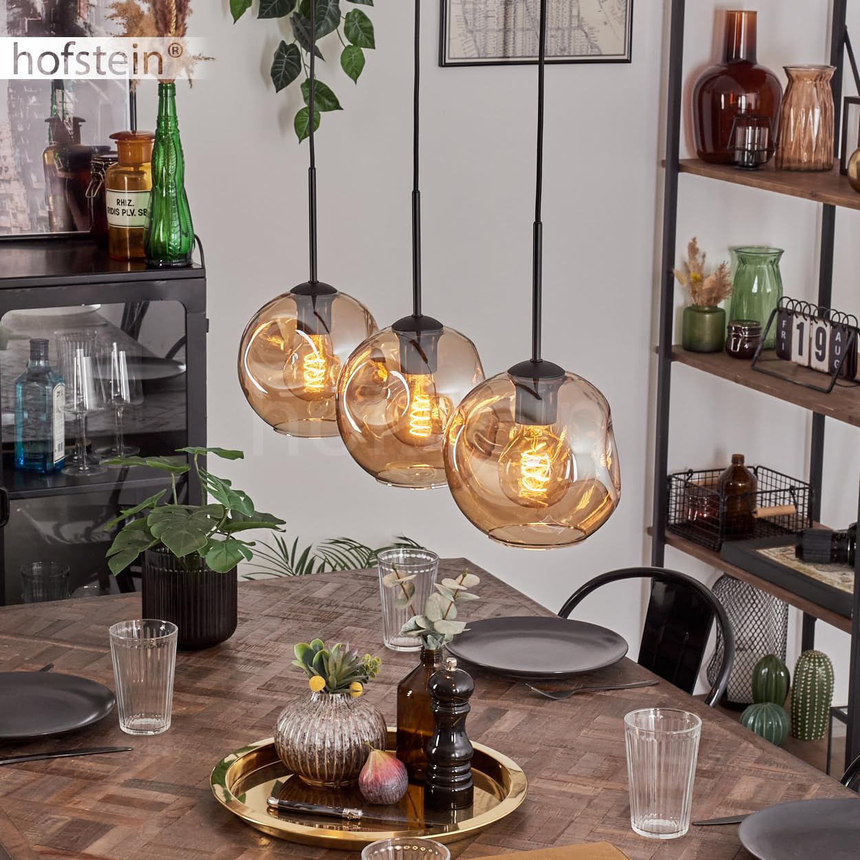 Pendelleuchte Ripoll, Pendellampe aus Metall/Glas in Schwarz/Bernsteinfarben, Leuchte im modernen Retro/Vintage-Design mit Schirmen aus Glas (Ø 20 cm), Höhe max. 132 cm, 3 x E27, ohne Leuchtmittel