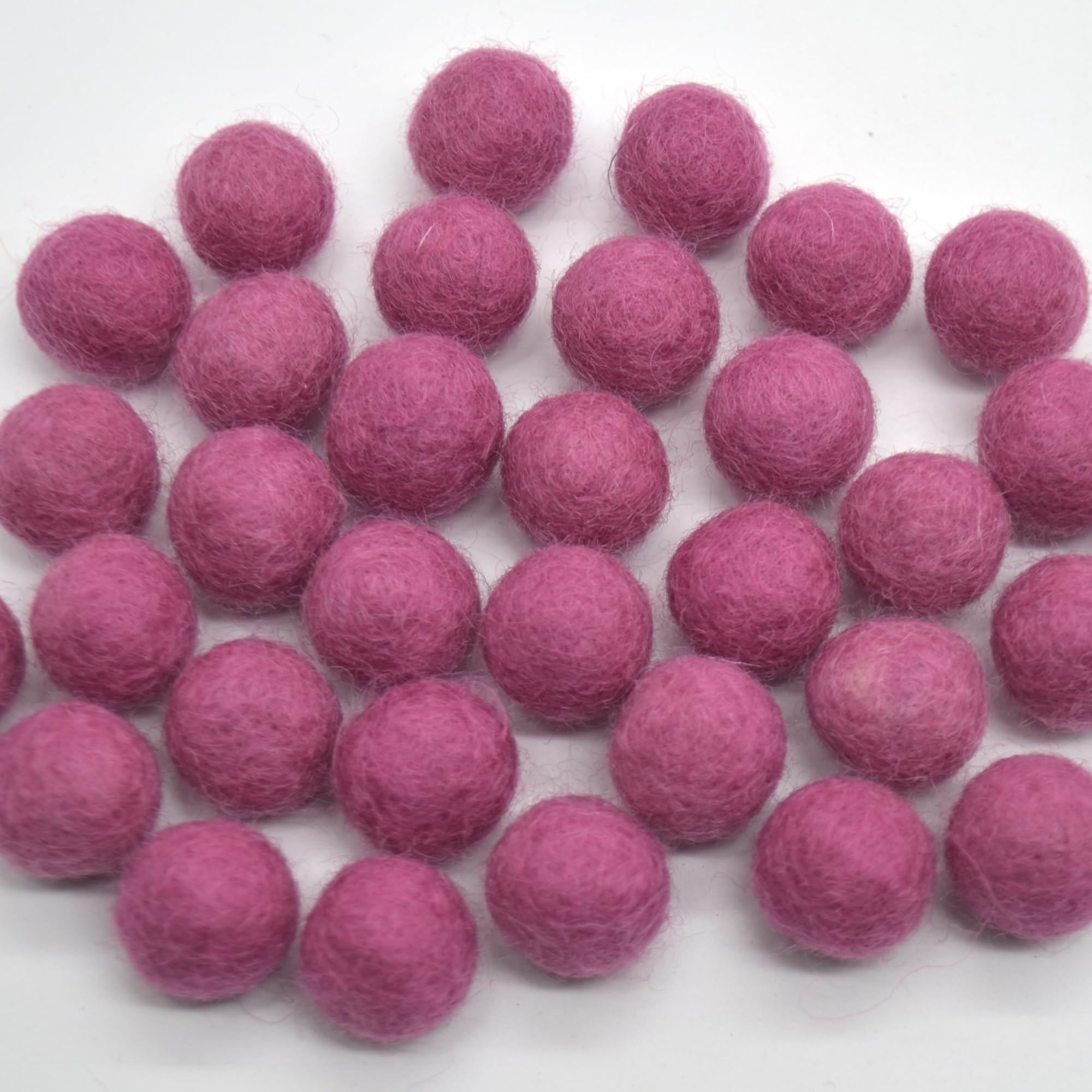 Oriental Direct based in West Yorkshire 100% Wool Felt Balls - 1.5cm - 25 Felt Balls - Victorian Rose Pink