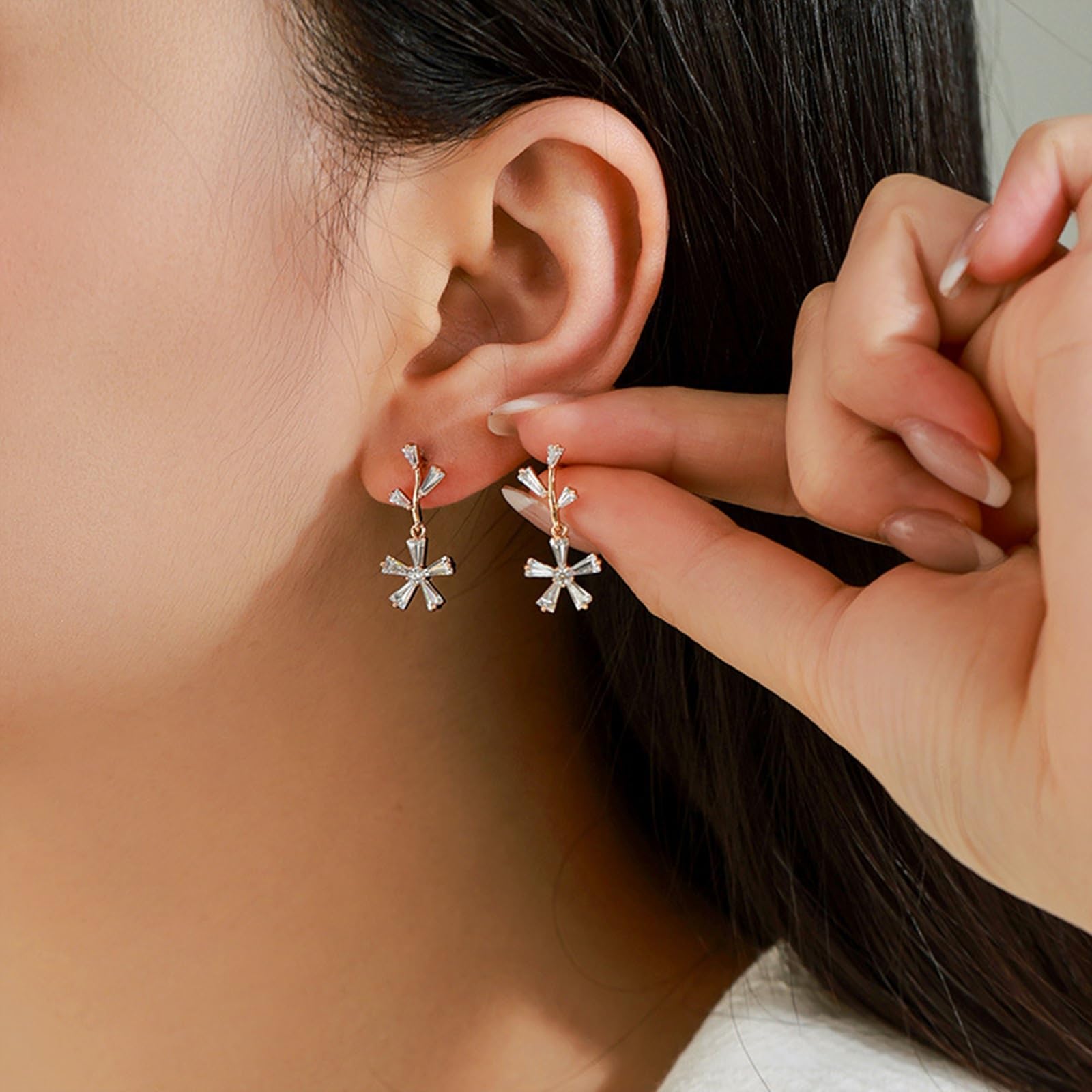 Pendientes de rama y flor de moissanita