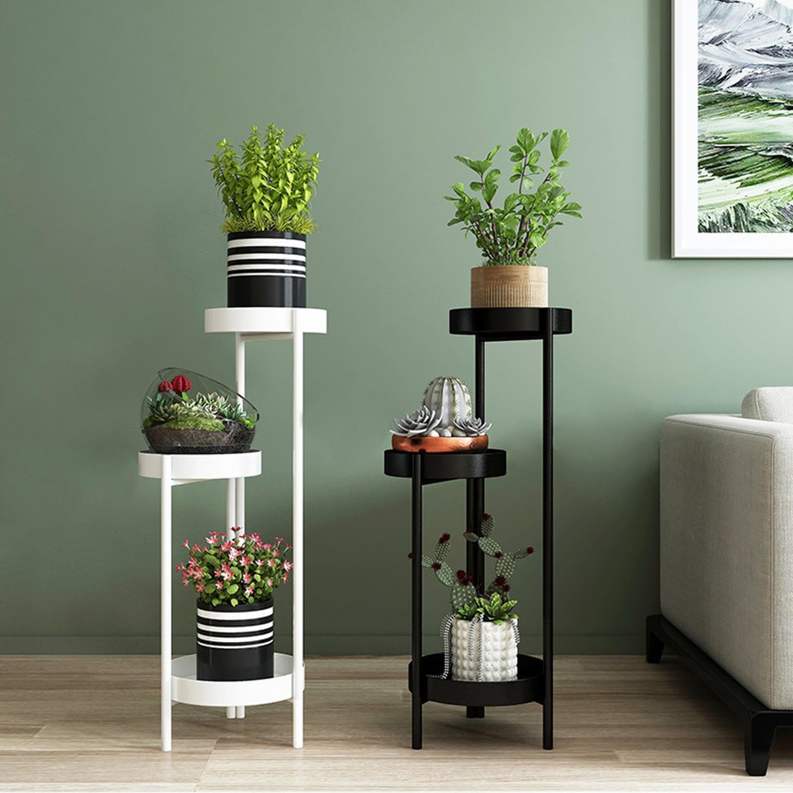 Elegante scaffale angolare per vasi di fiori in a 3 livelli per | da giardino interne ed esterne. Il supporto per vasi di fiori è un espositore per decorazioni da giardino a 3 livelli.