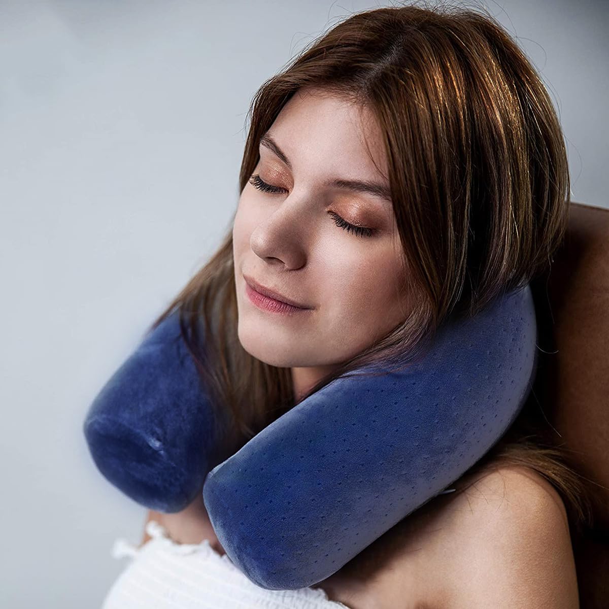 KICHOUSE Almohada Cervical Redonda de Espuma Viscoelástica Azul Oscuro Cojín Multifuncional de Apoyo para Cuello y Zona Lumbar Almohada Ergonómica para Descanso y Alivio Postural