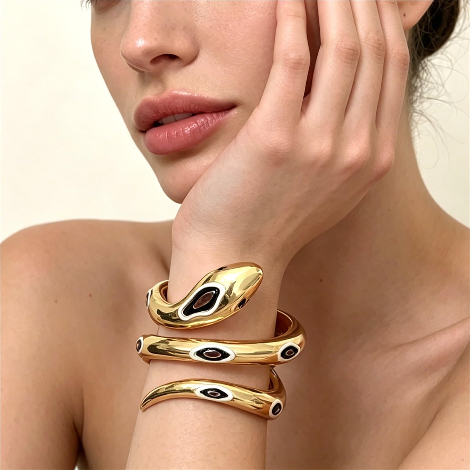 Bracciale aperto europeo e americano in metallo smaltato – Bracciale rigido esagerato, ampio e leggero per donna