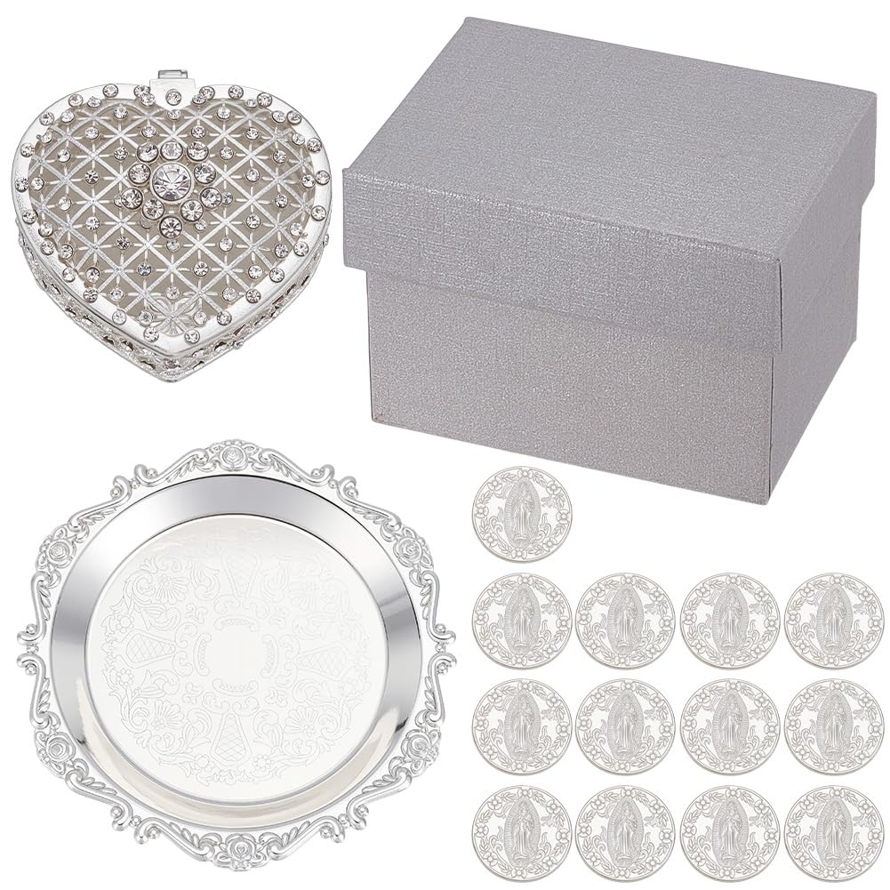 ORIGACH Juego de Moneda de Arras de Boda de Plata, Arras de Boda Cristiana, Caja en Forma de Corazón con 13 Monedas de Jesús y Bandeja en Relieve, Accesorios de Boda para la Ceremonia